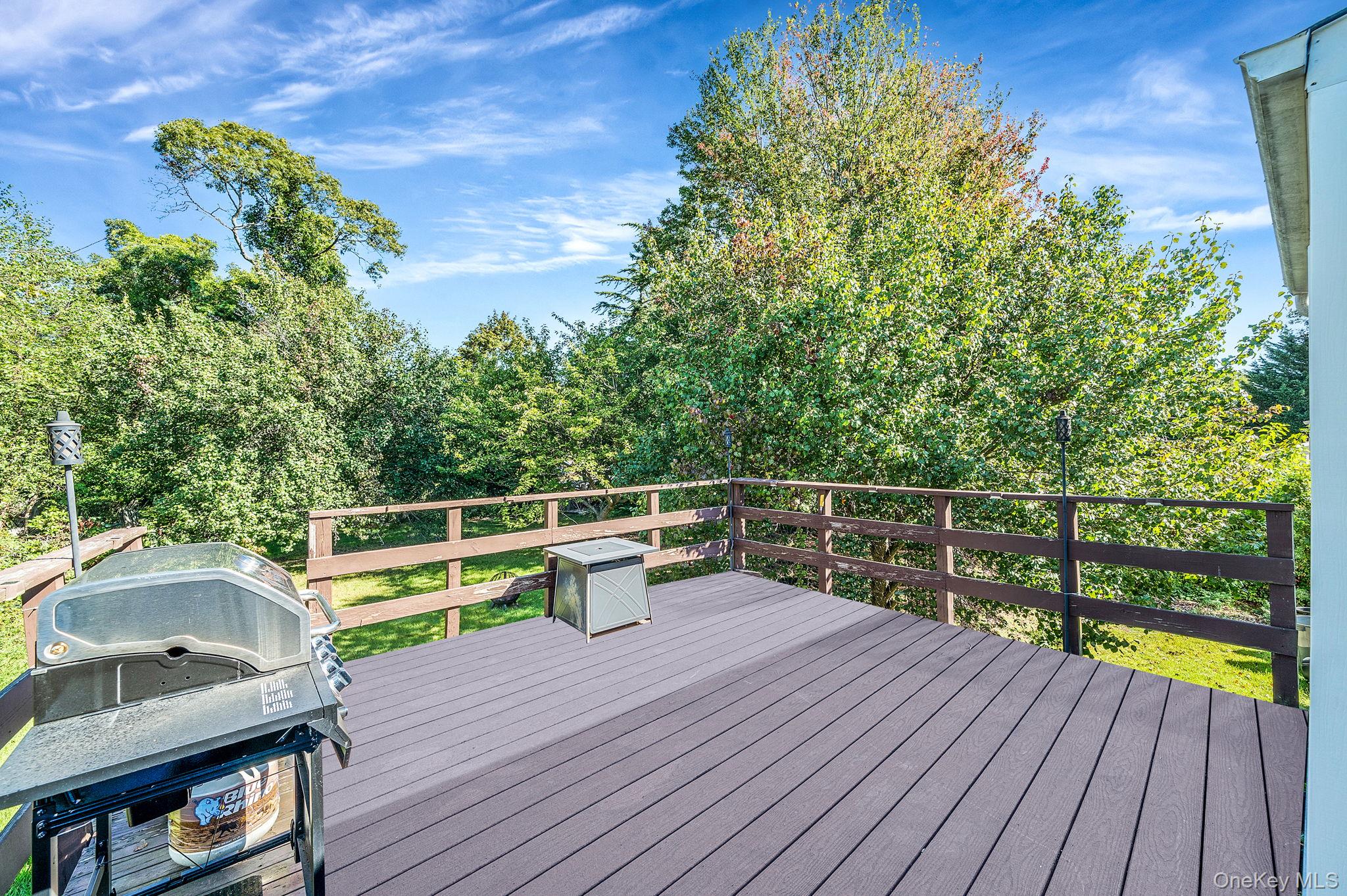 101 Elmwood Avenue, Selden, NY 11784