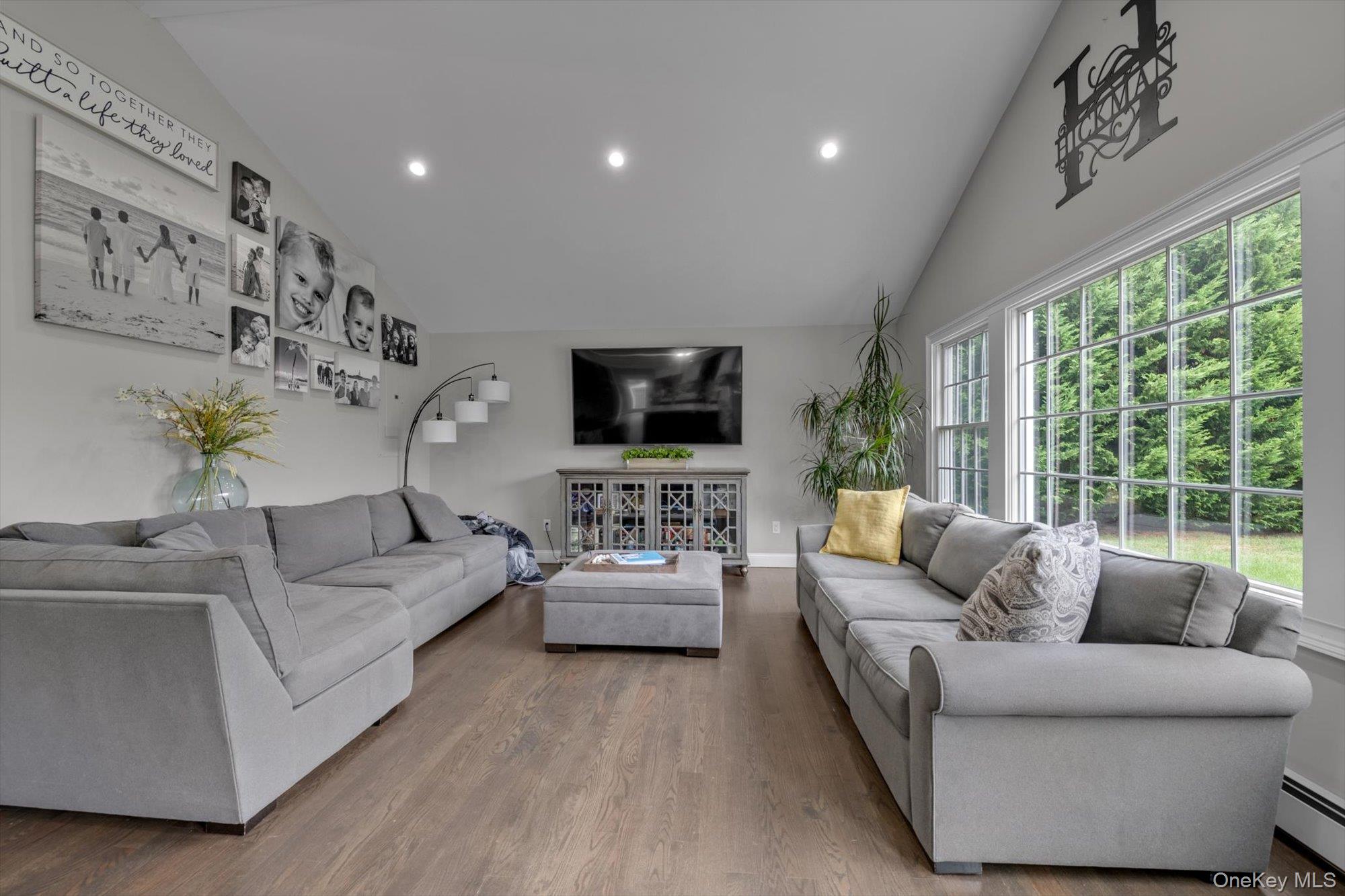 27 Brittany Court, Northport, NY 11768