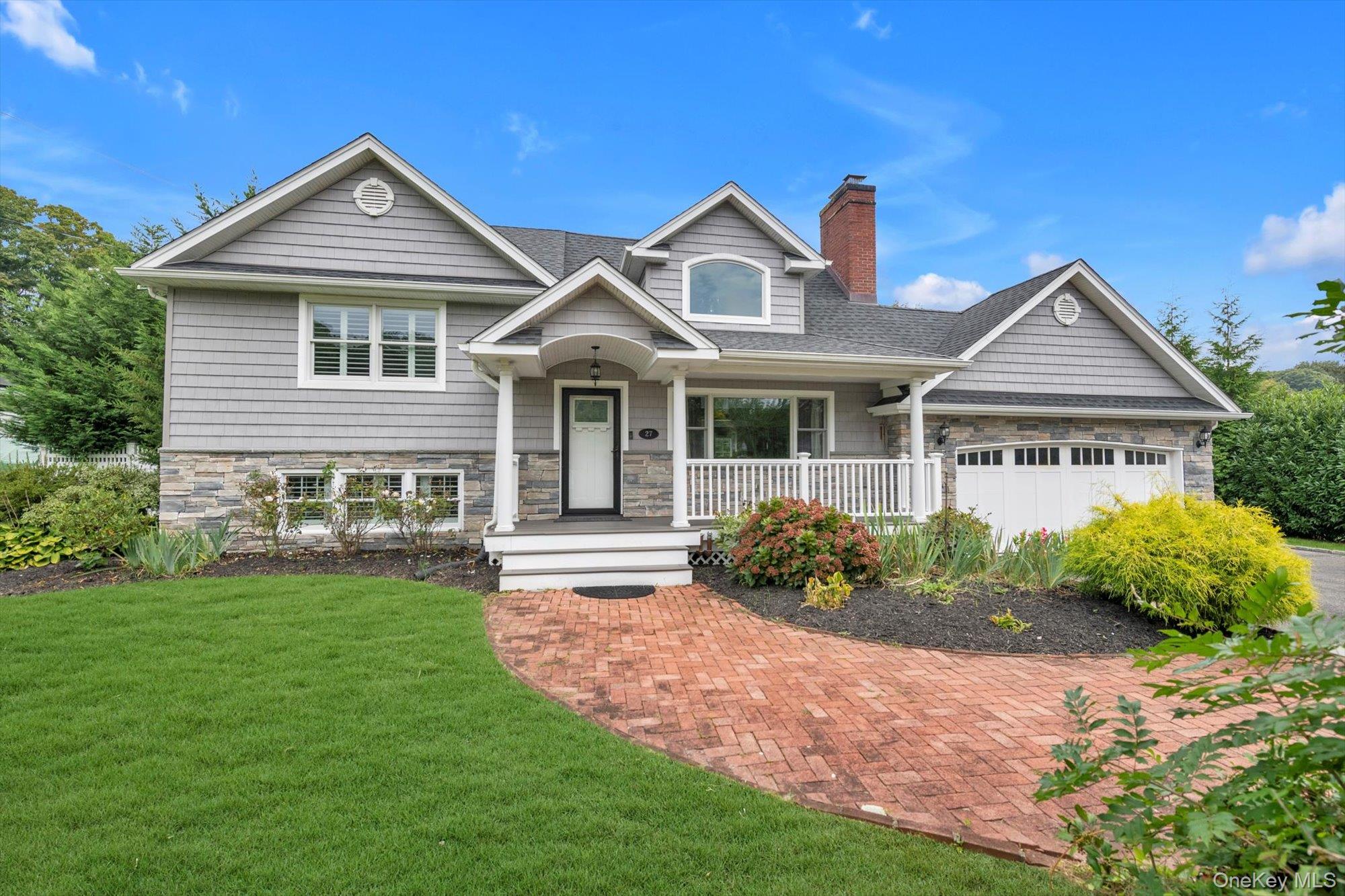 27 Brittany Court, Northport, NY 11768