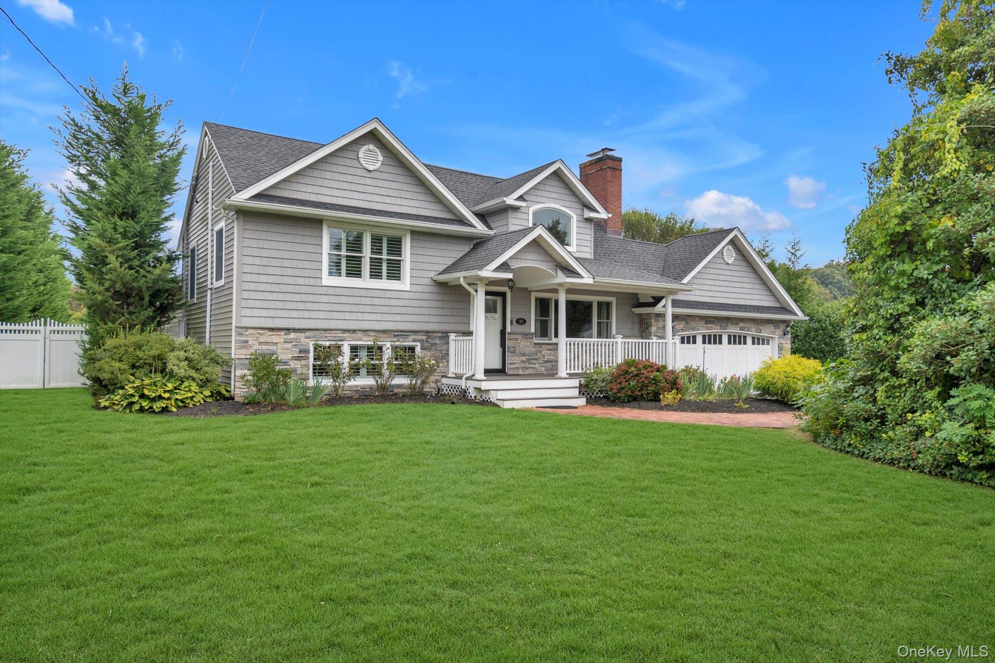 27 Brittany Court, Northport, NY 11768