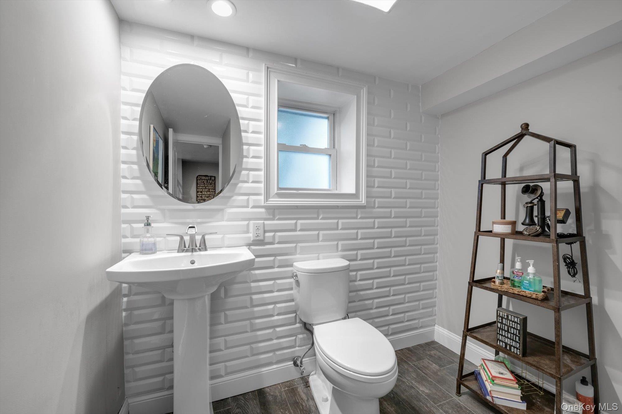 27 Brittany Court, Northport, NY 11768