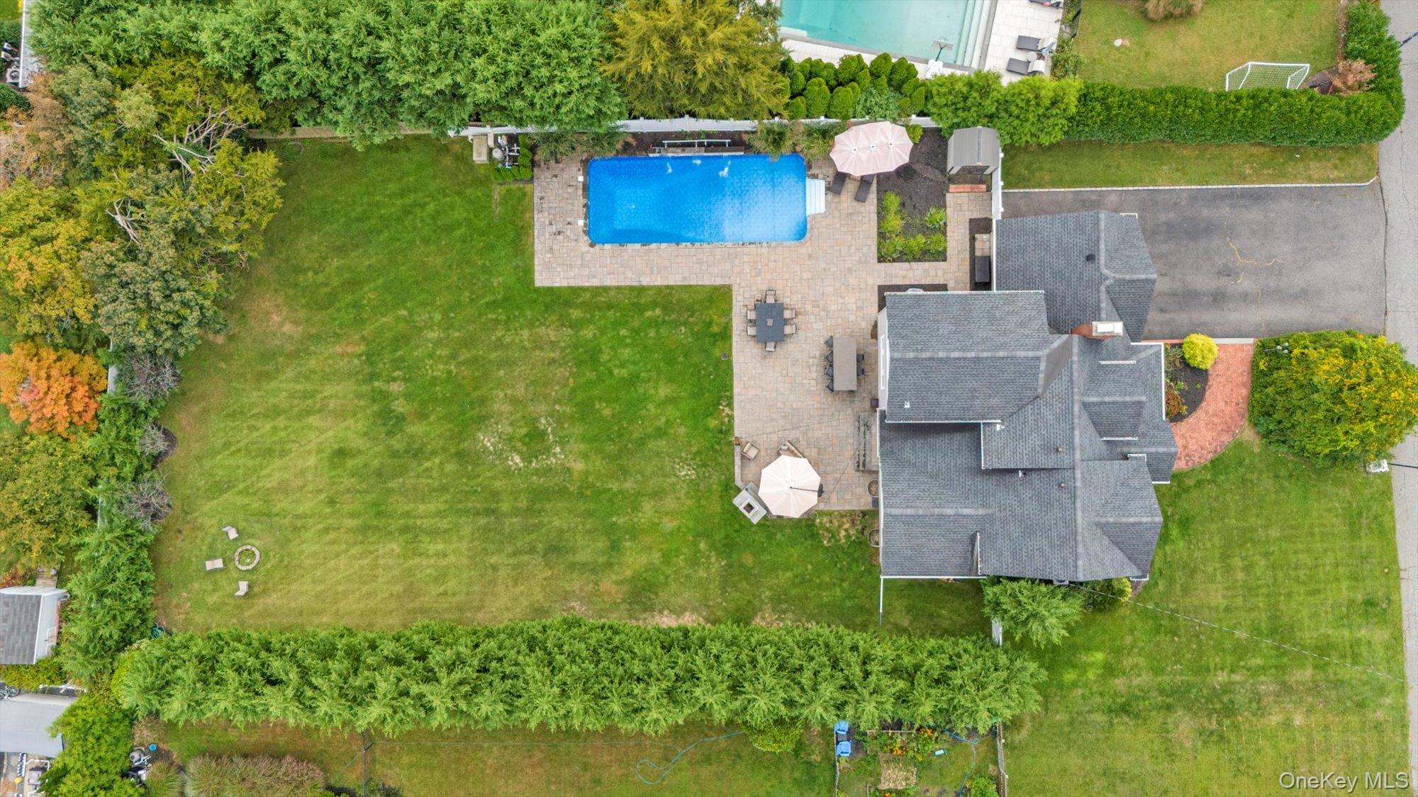 27 Brittany Court, Northport, NY 11768