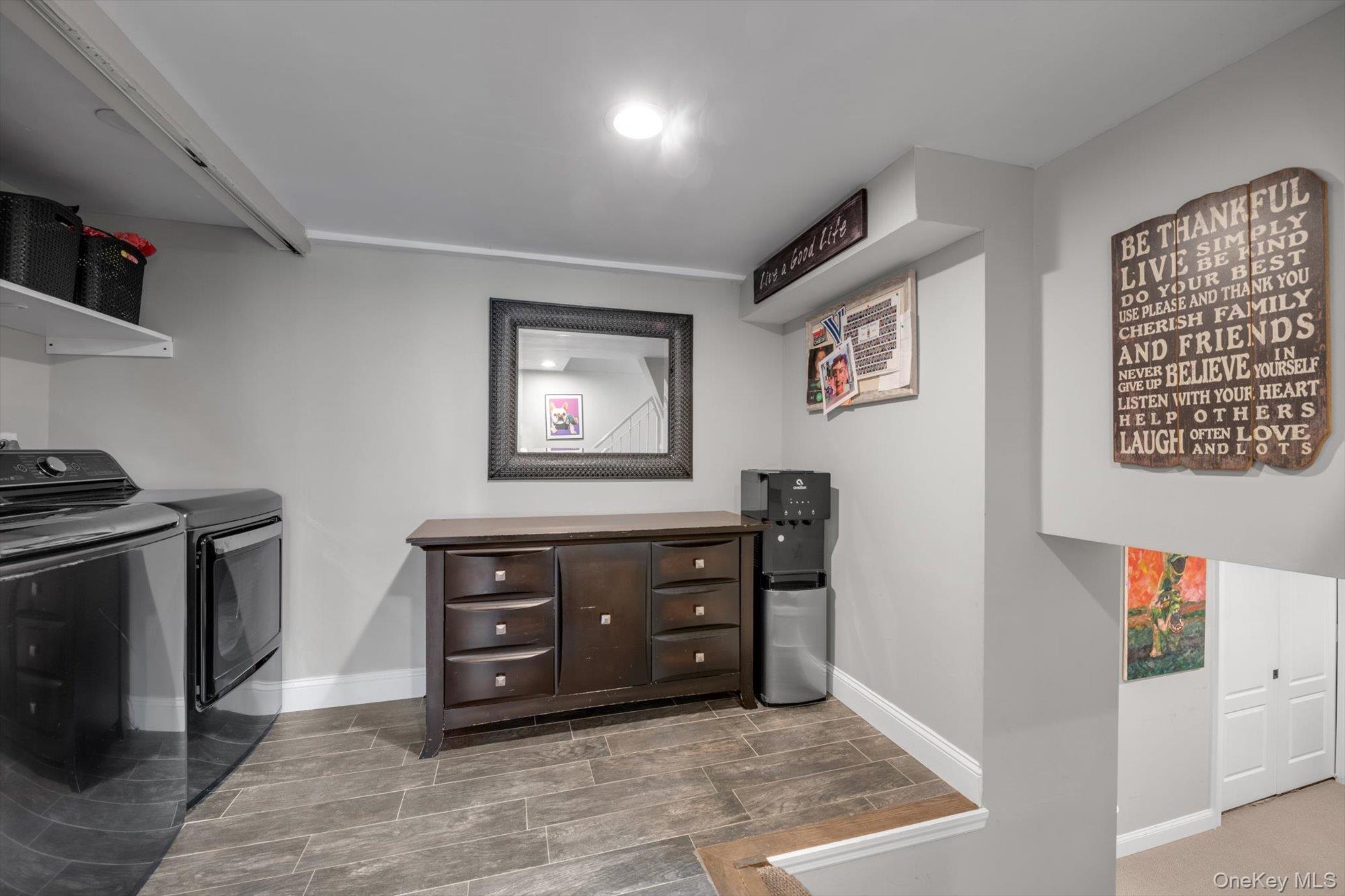 27 Brittany Court, Northport, NY 11768