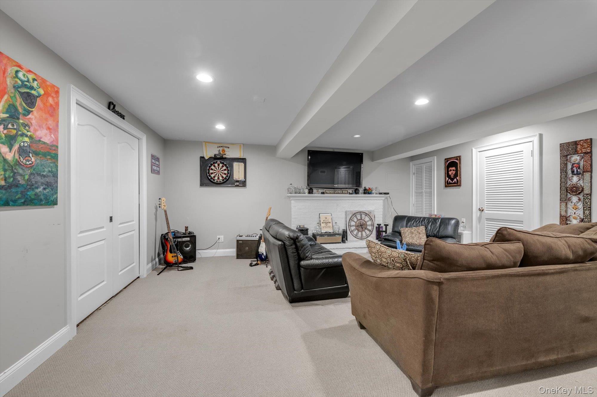 27 Brittany Court, Northport, NY 11768