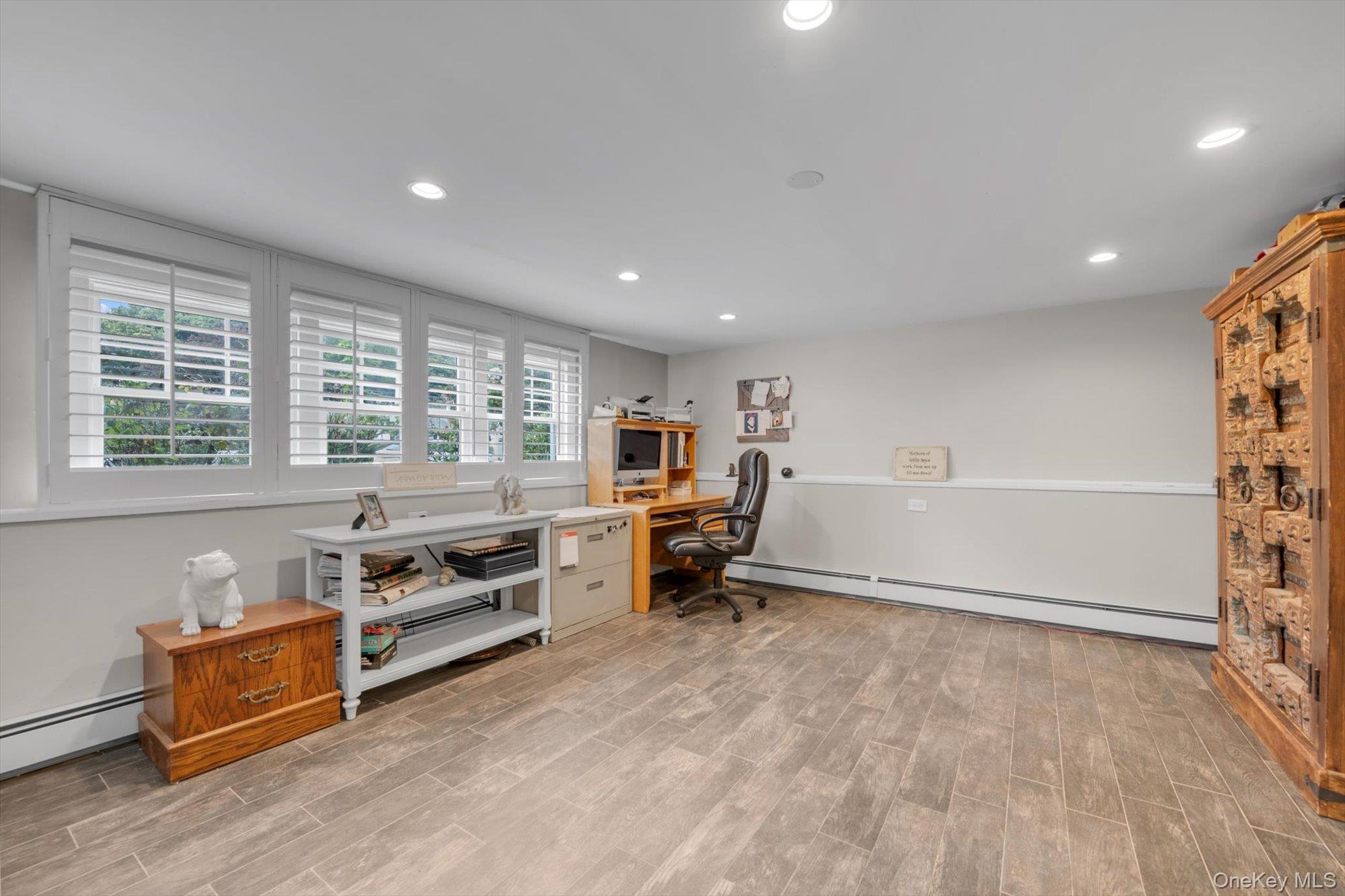 27 Brittany Court, Northport, NY 11768