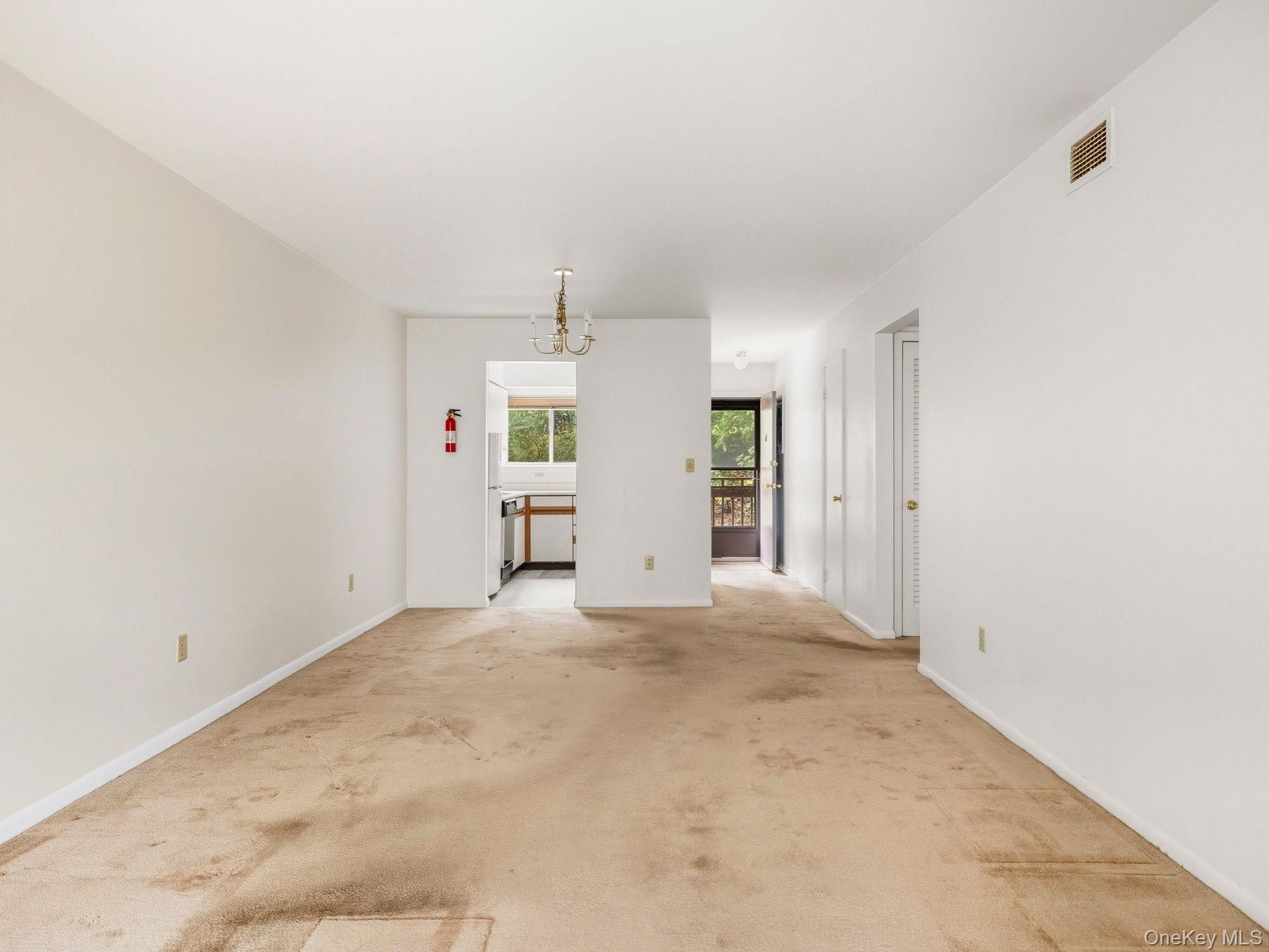 26 Cooper Road # 602, Poughkeepsie, NY 12603