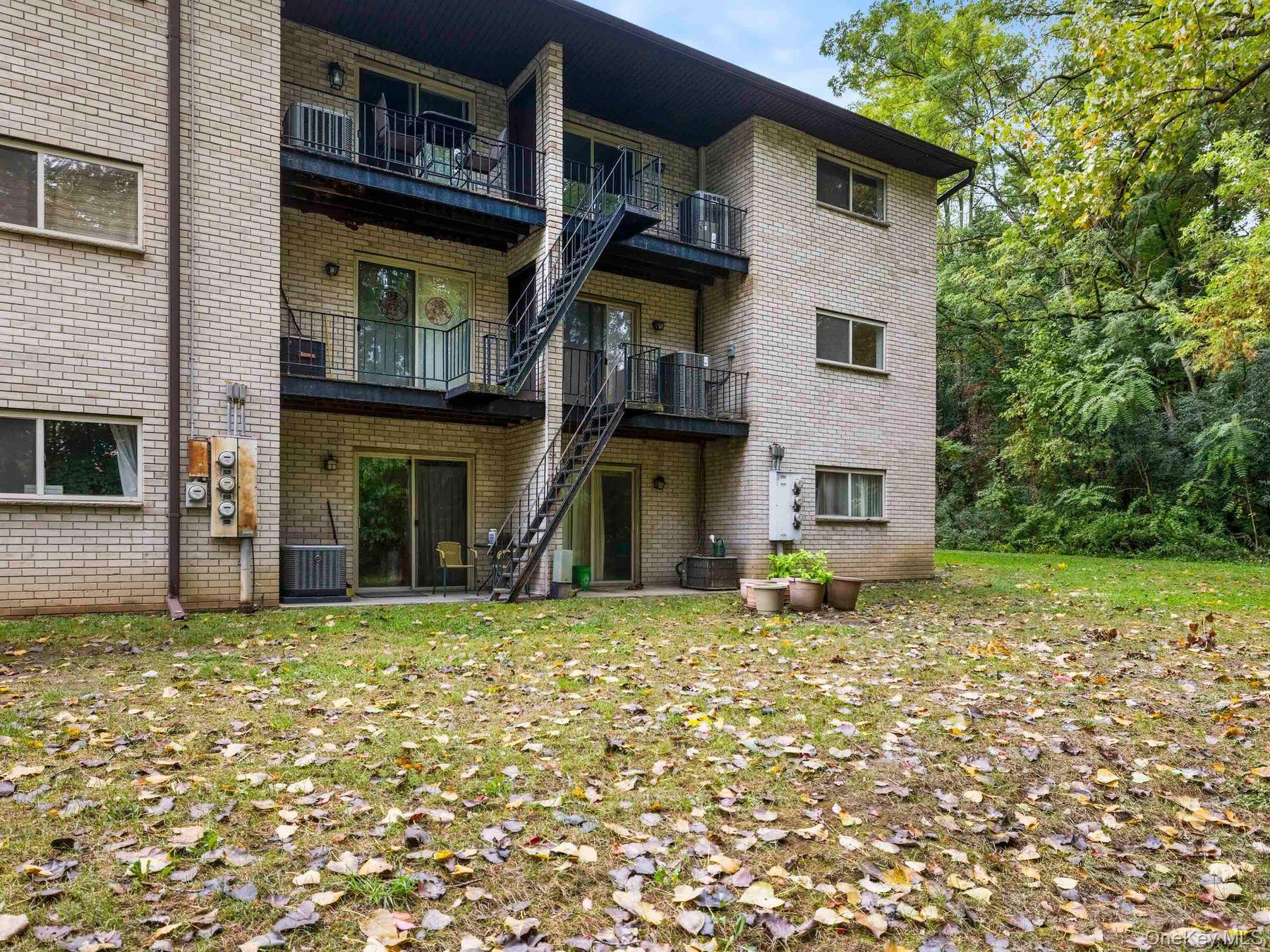 26 Cooper Road # 602, Poughkeepsie, NY 12603