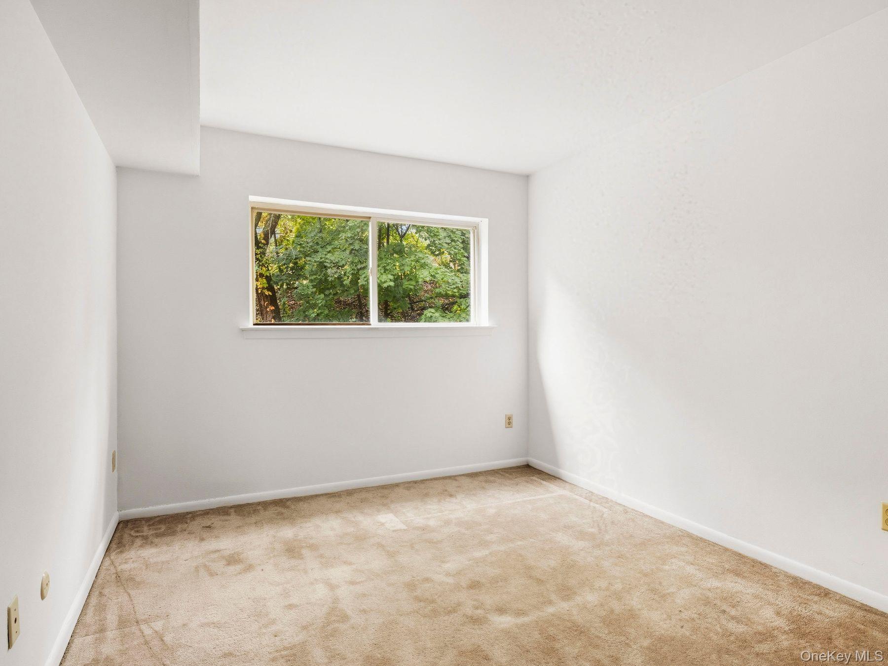 26 Cooper Road # 602, Poughkeepsie, NY 12603