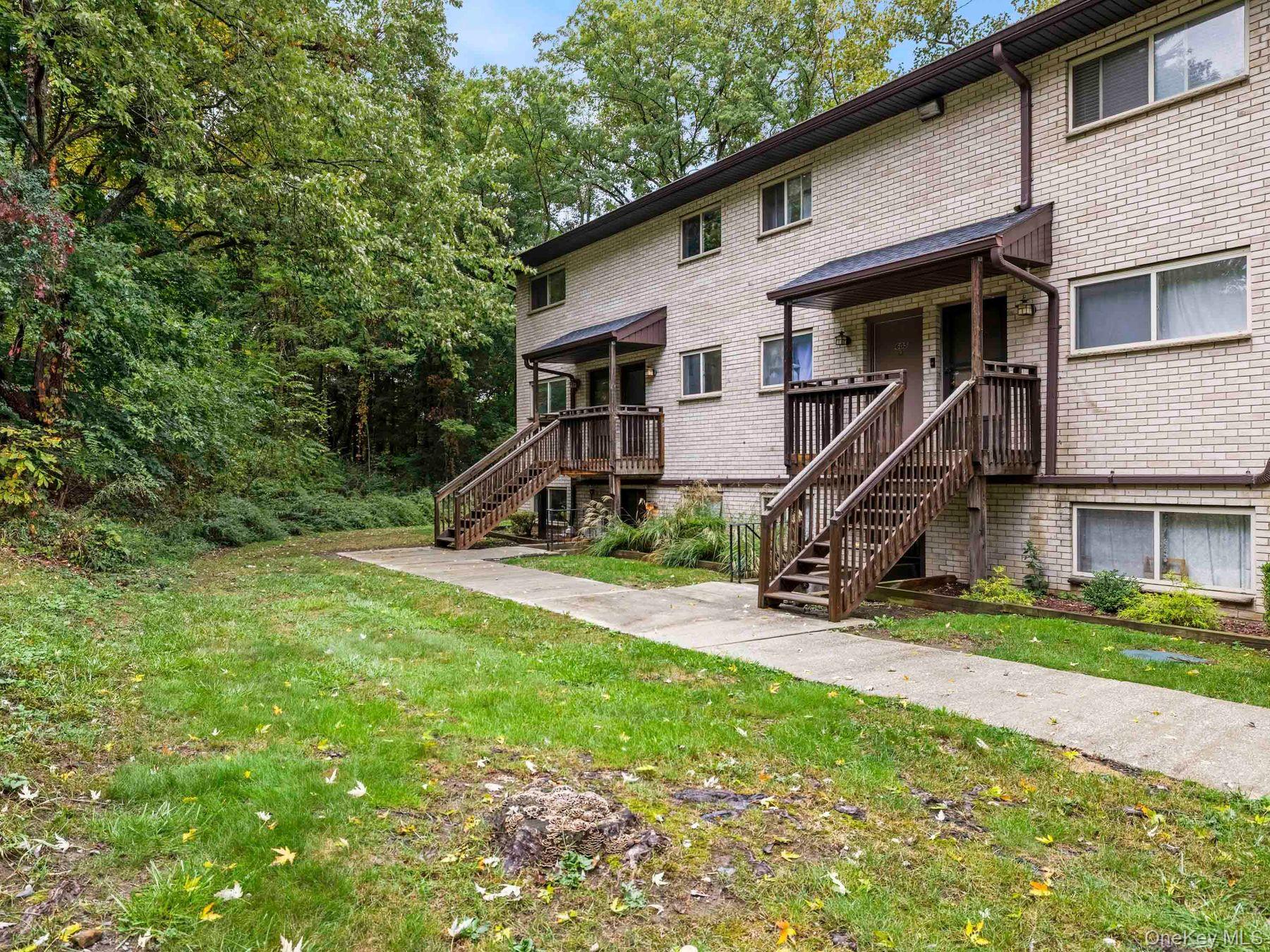 26 Cooper Road # 602, Poughkeepsie, NY 12603