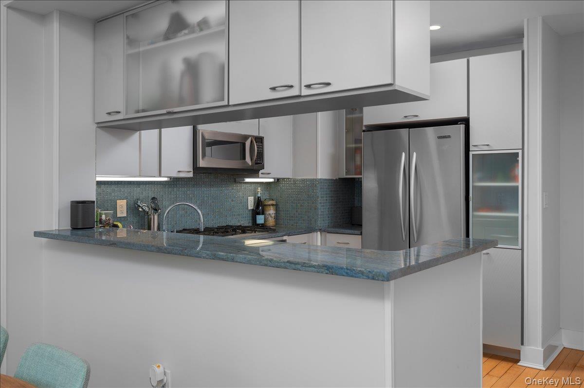 175 Huguenot Street # 2208, New Rochelle, NY 10801