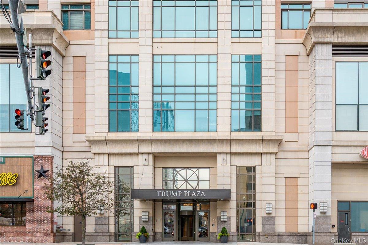 175 Huguenot Street # 2208, New Rochelle, NY 10801