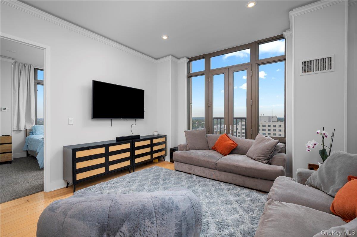 175 Huguenot Street # 2208, New Rochelle, NY 10801