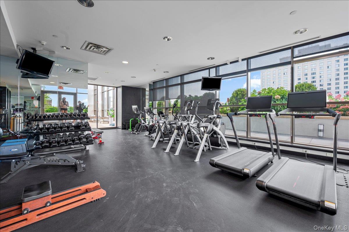 175 Huguenot Street # 2208, New Rochelle, NY 10801