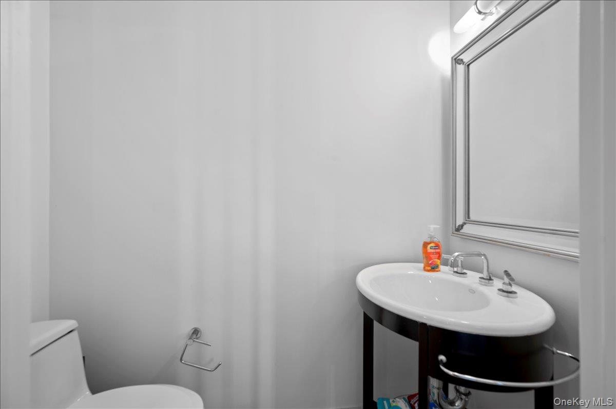 175 Huguenot Street # 2208, New Rochelle, NY 10801