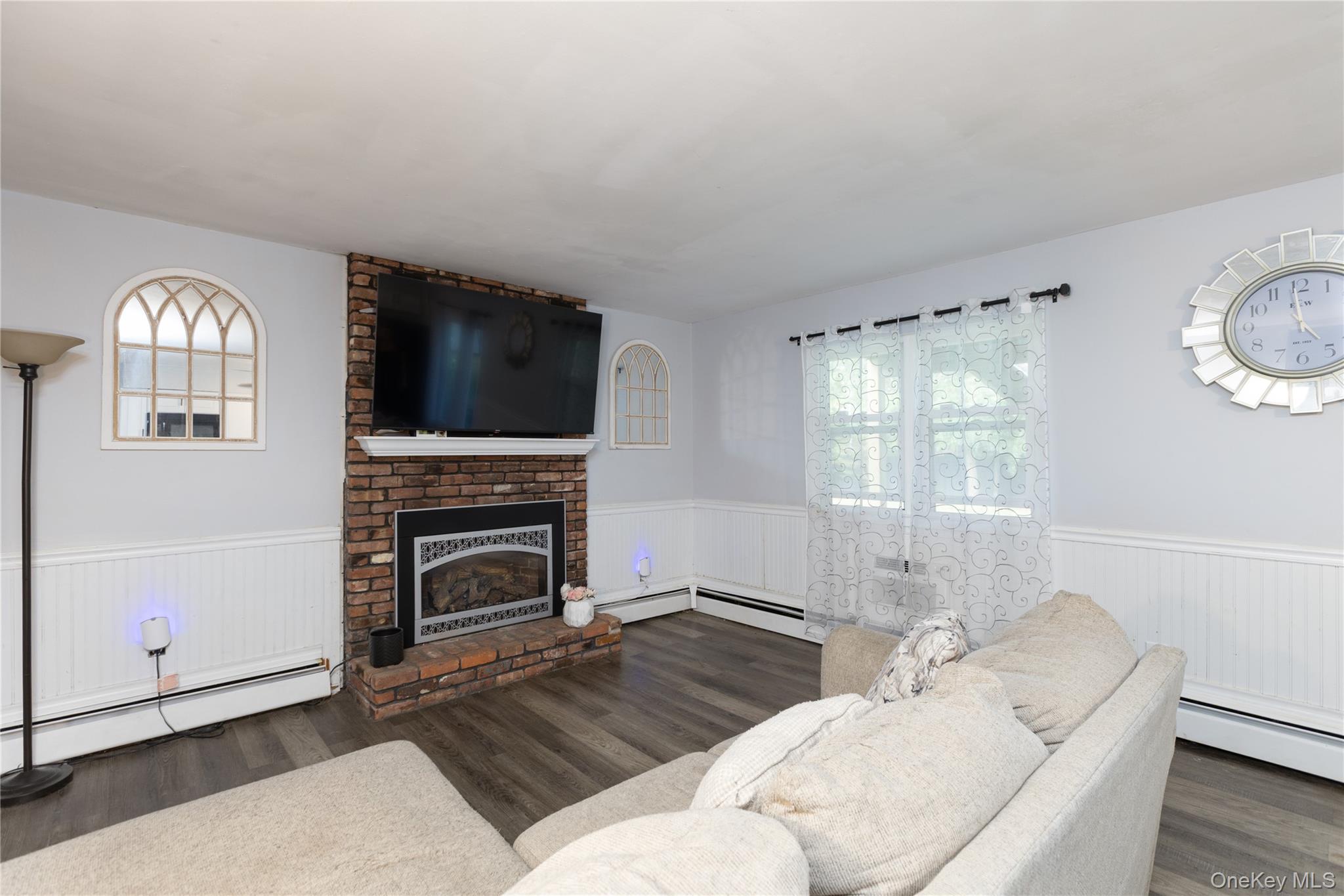 3 Henearly Drive, Miller Place, NY 11764