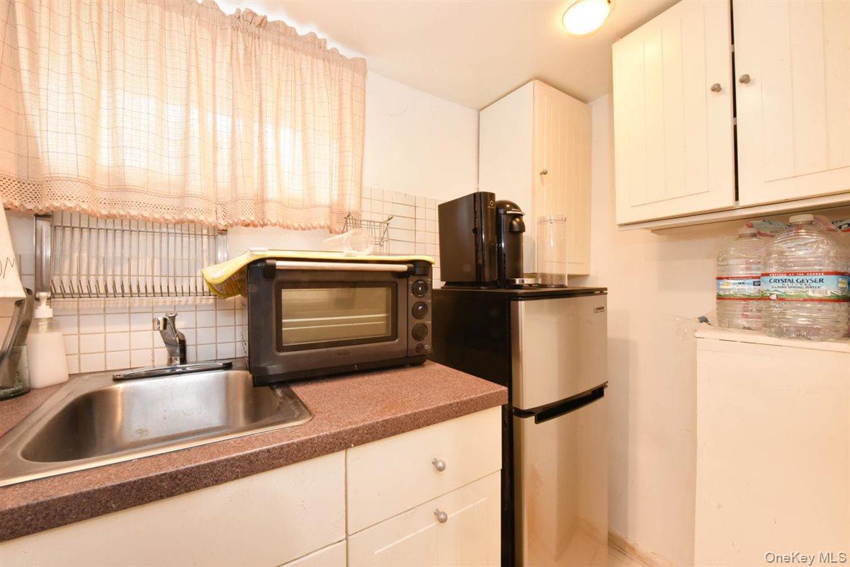 175-05 145th Drive, Springfield Gardens, NY 11434