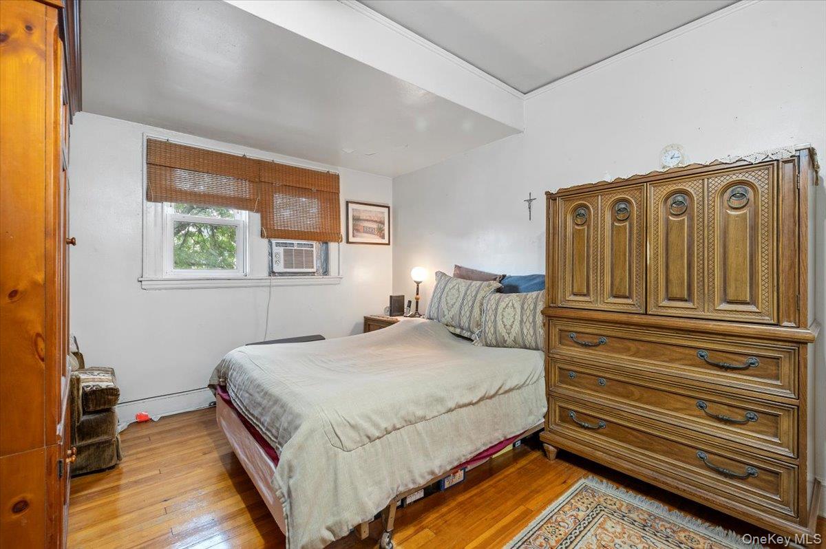 11 Park Avenue, Williston Park, NY 11596