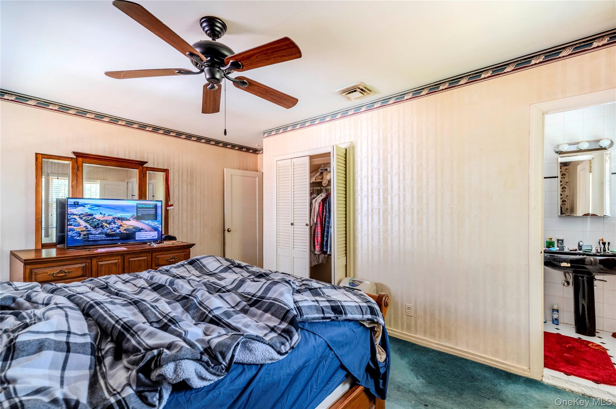 56-48 E. Hampton Boulevard, Oakland Gardens, NY 11364