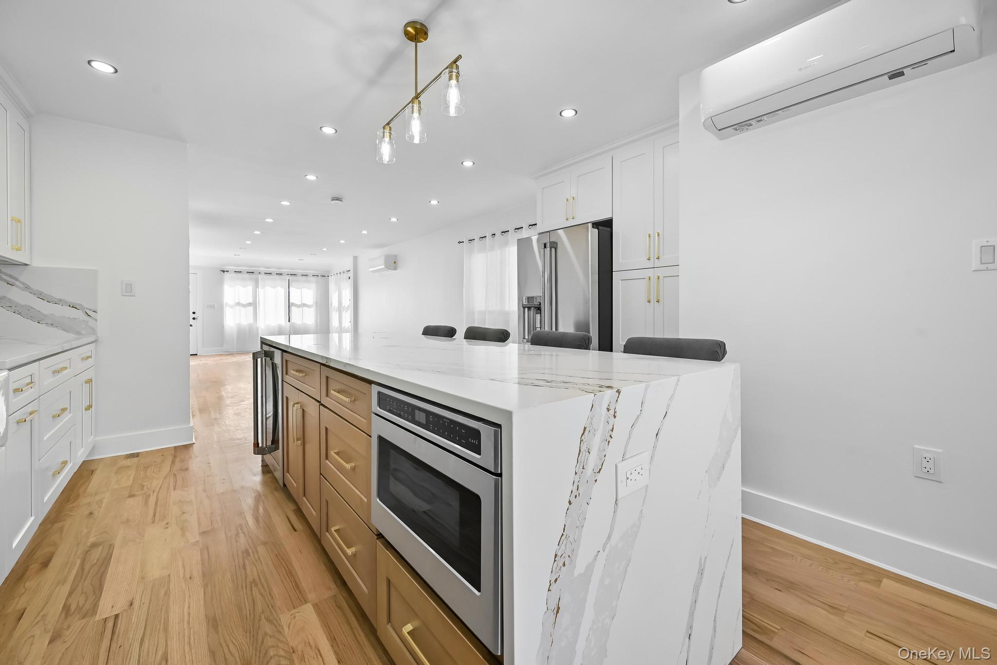 91-35 71st Avenue, Forest Hills, NY 11375