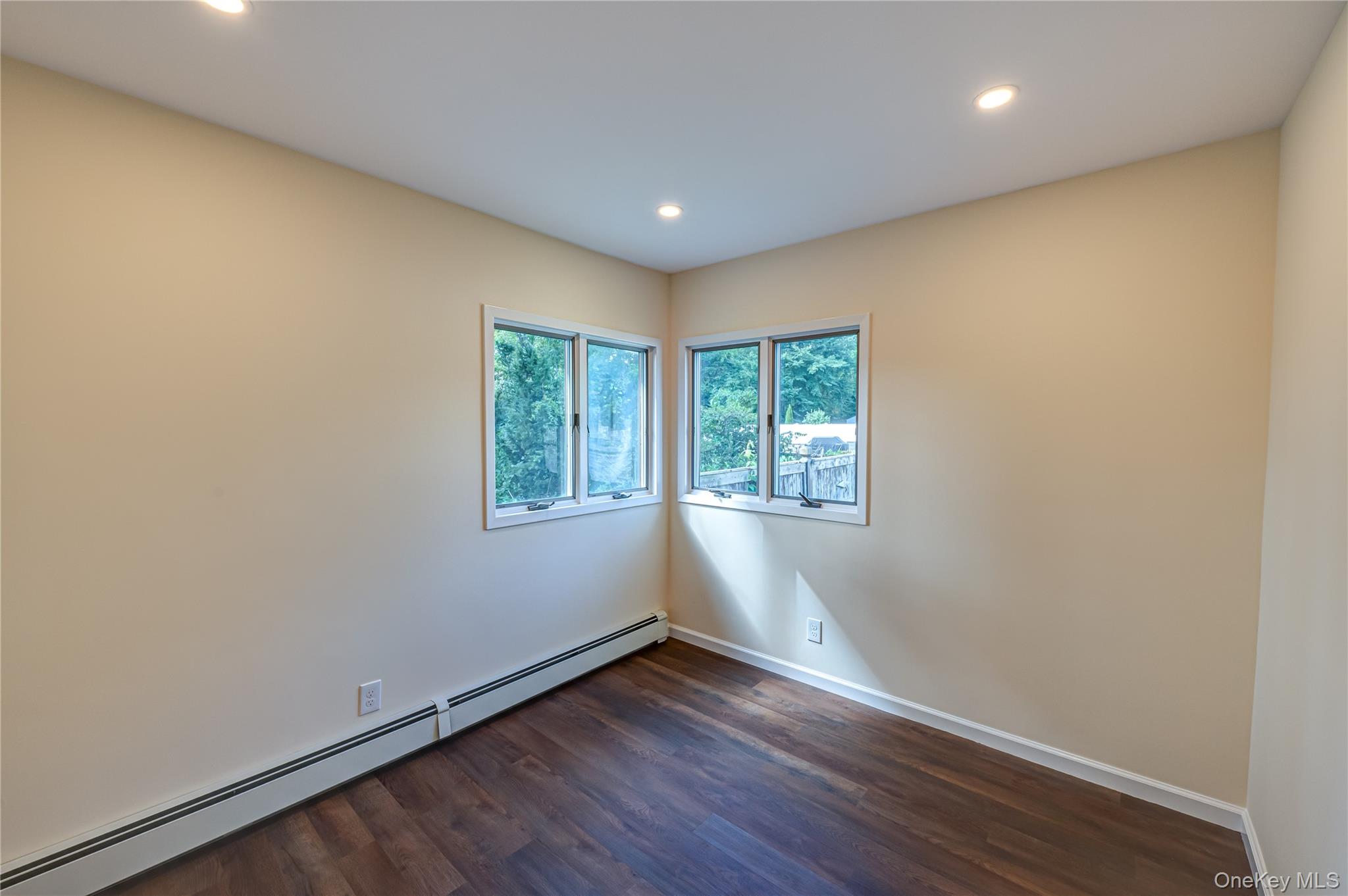 40 Center Street, Ronkonkoma, NY 11779