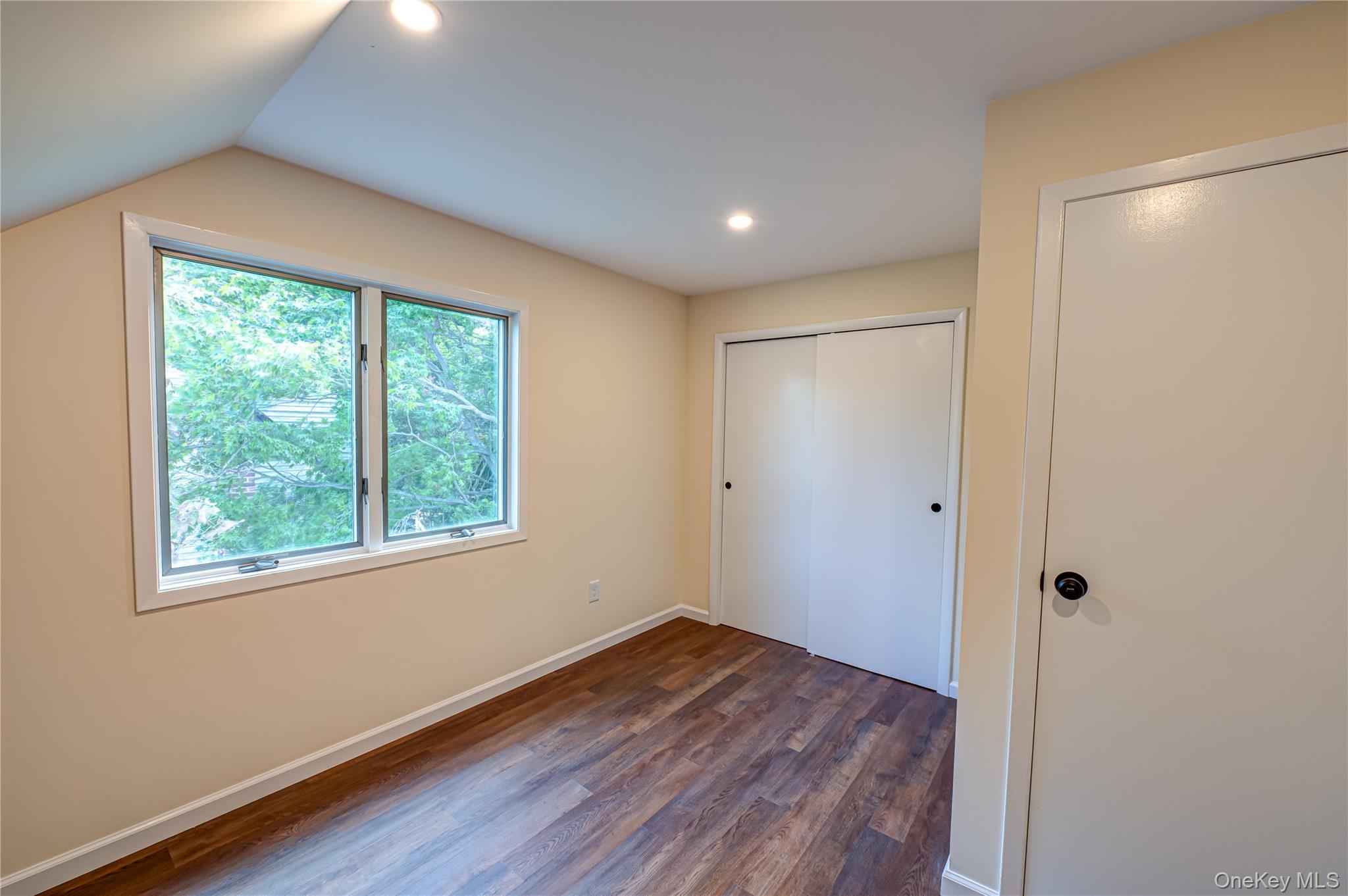 40 Center Street, Ronkonkoma, NY 11779