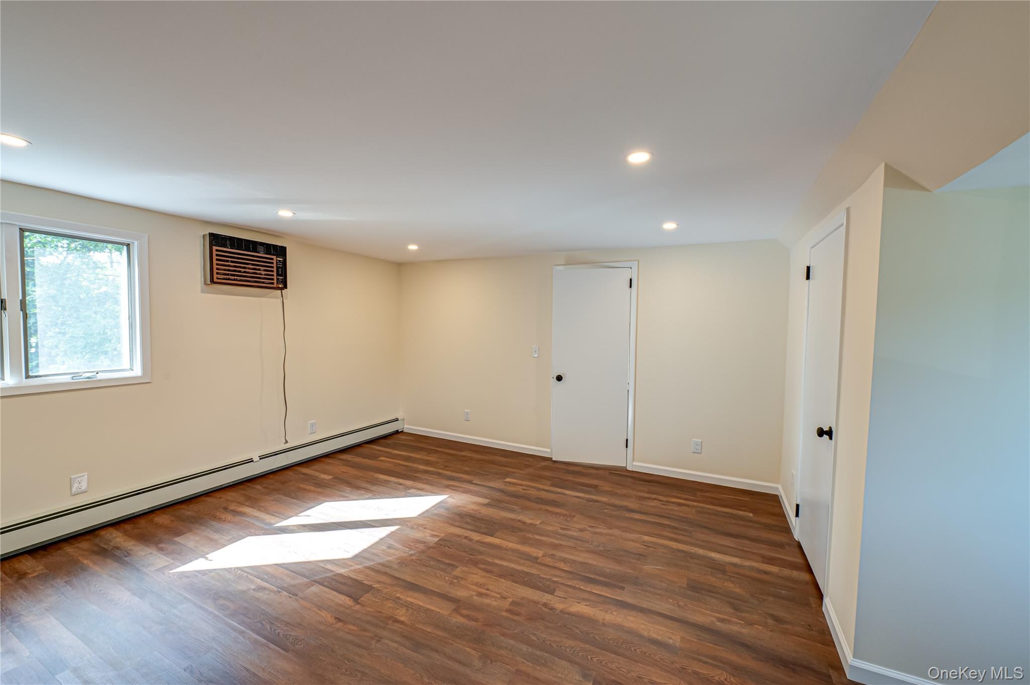 40 Center Street, Ronkonkoma, NY 11779