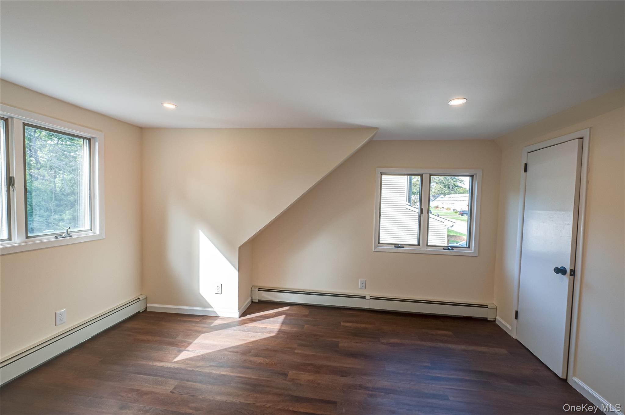 40 Center Street, Ronkonkoma, NY 11779