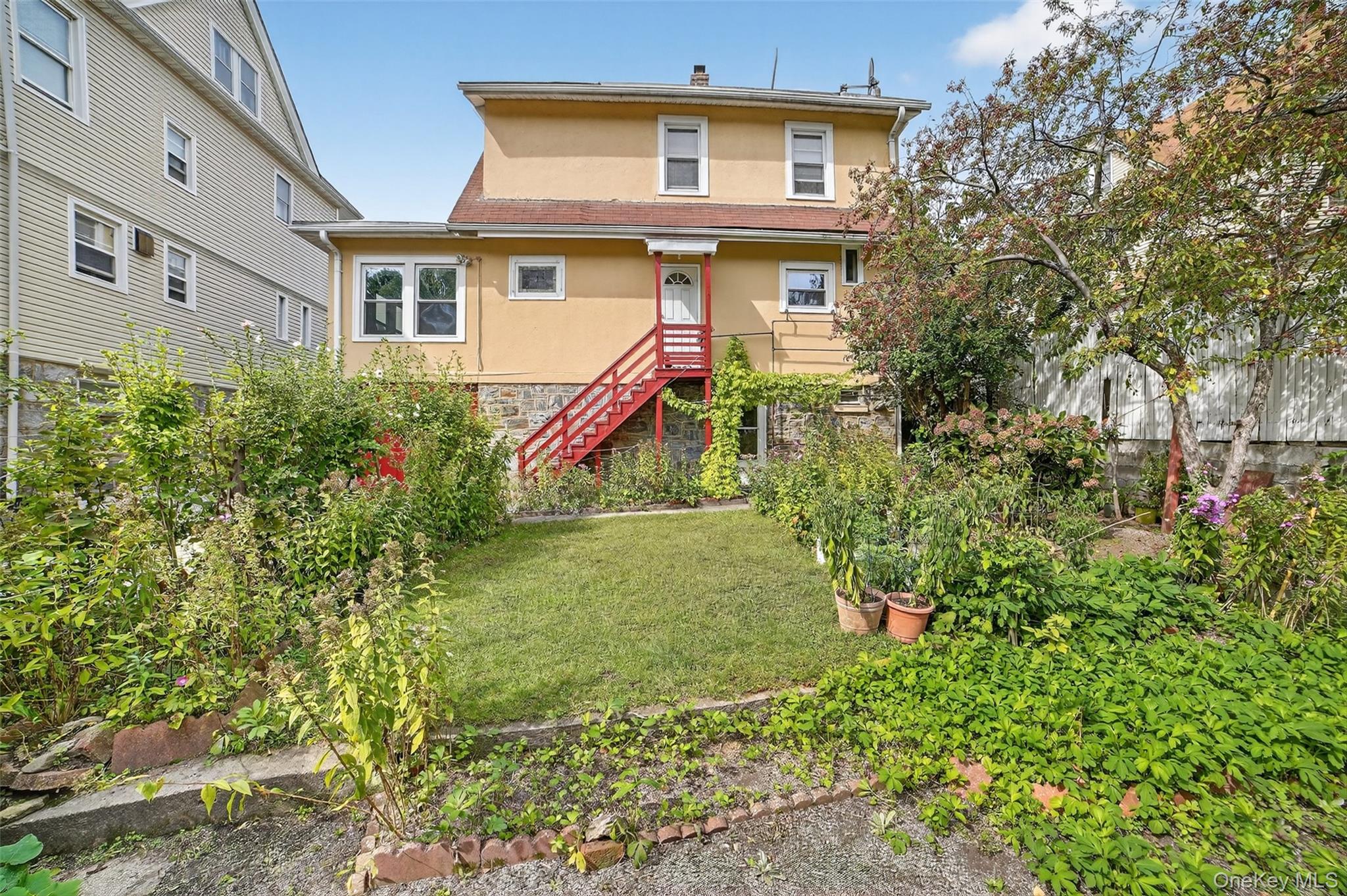 180 Saratoga Avenue, Yonkers, NY 10705