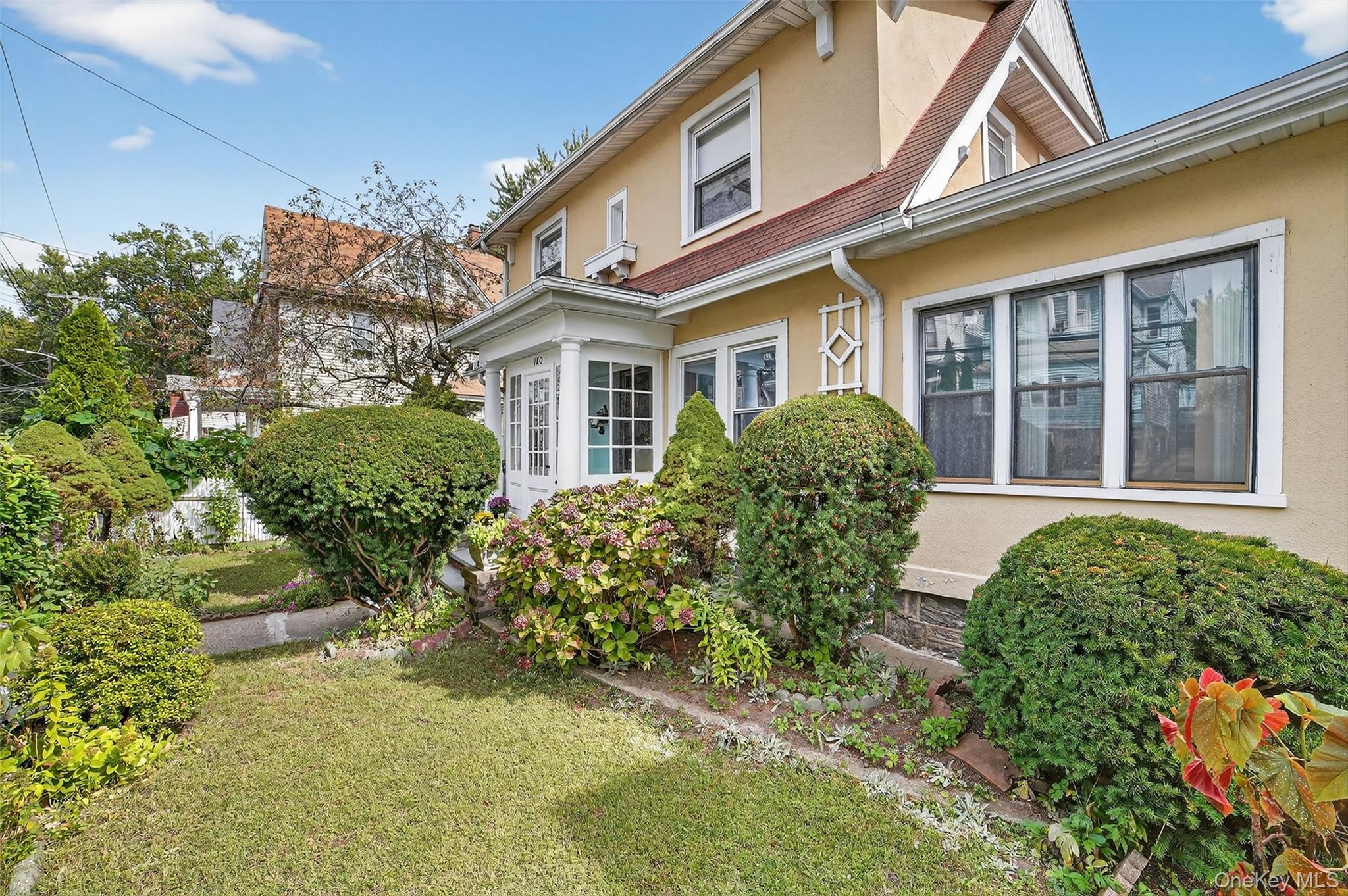 180 Saratoga Avenue, Yonkers, NY 10705