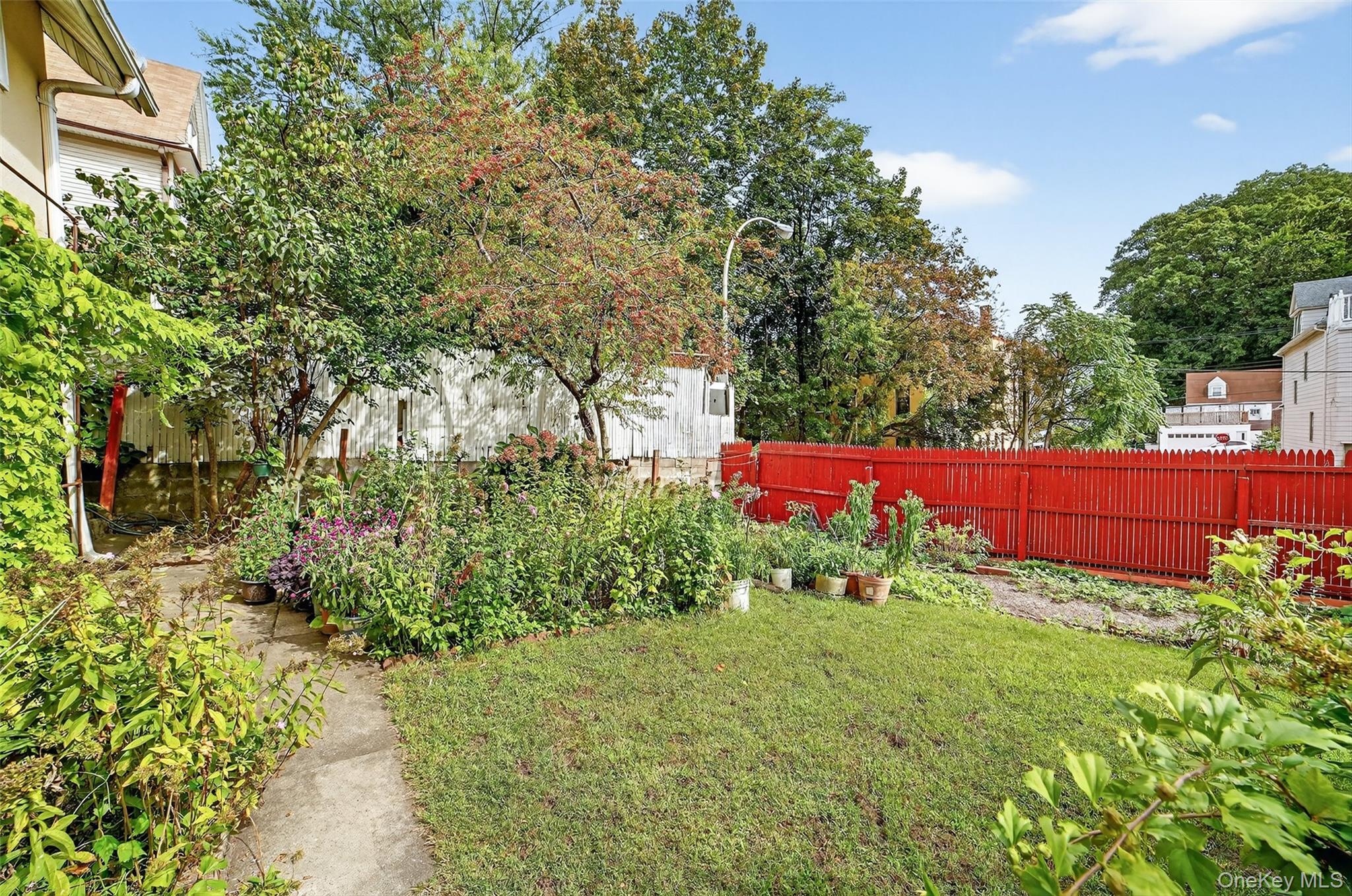 180 Saratoga Avenue, Yonkers, NY 10705