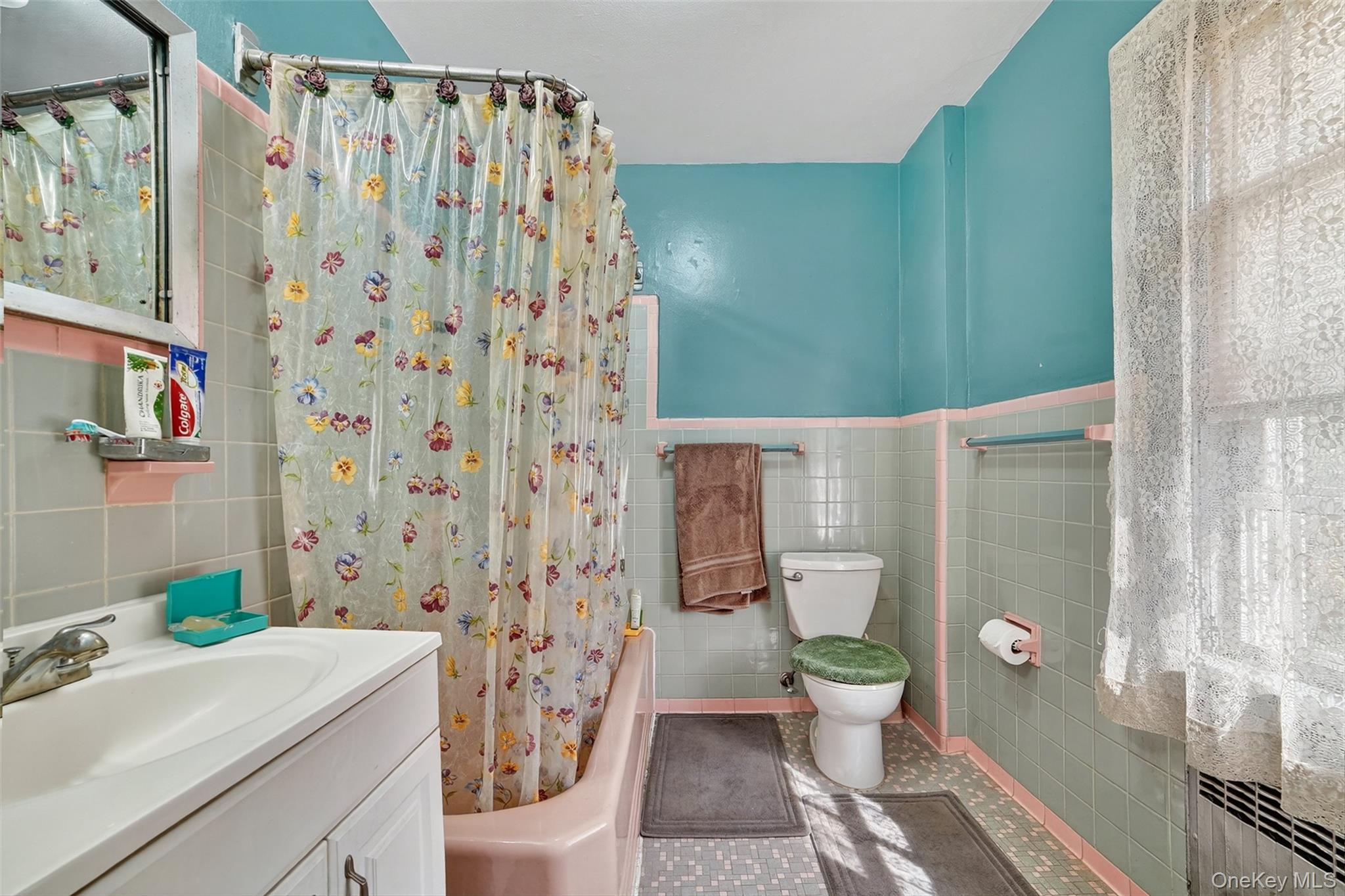 180 Saratoga Avenue, Yonkers, NY 10705