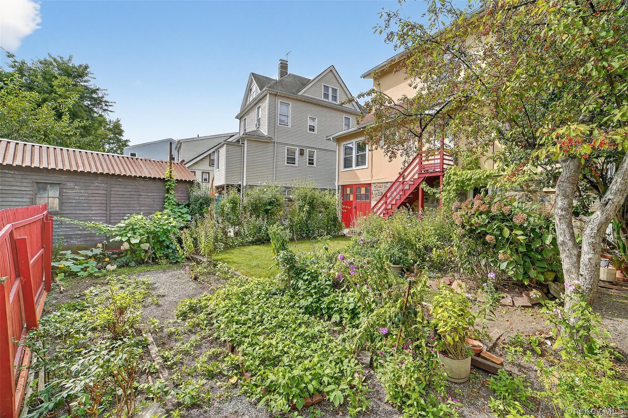 180 Saratoga Avenue, Yonkers, NY 10705