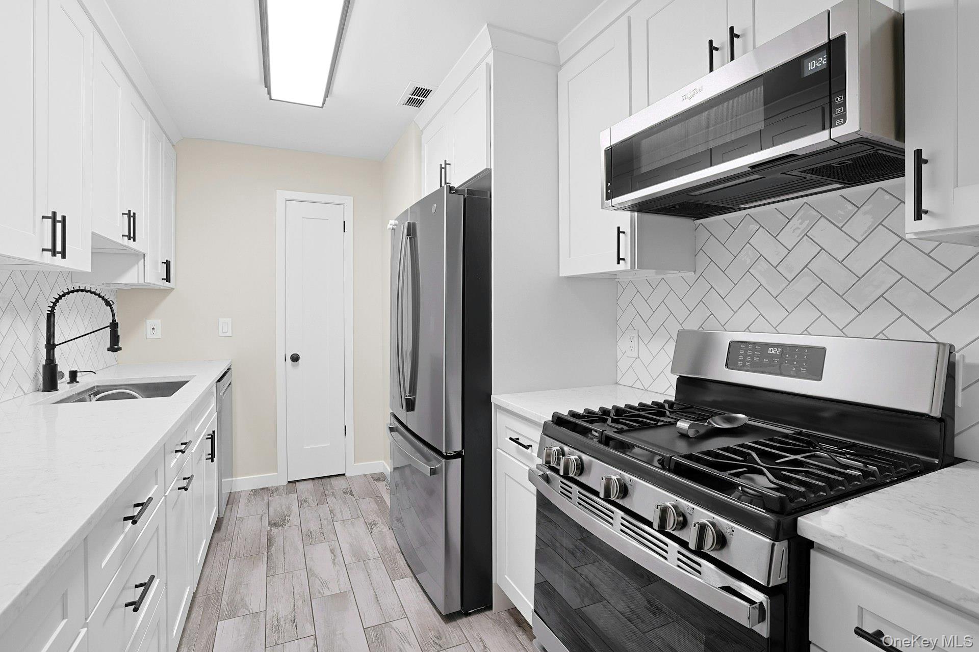 108 Sunfish Landing, Mohegan Lake, NY 10547