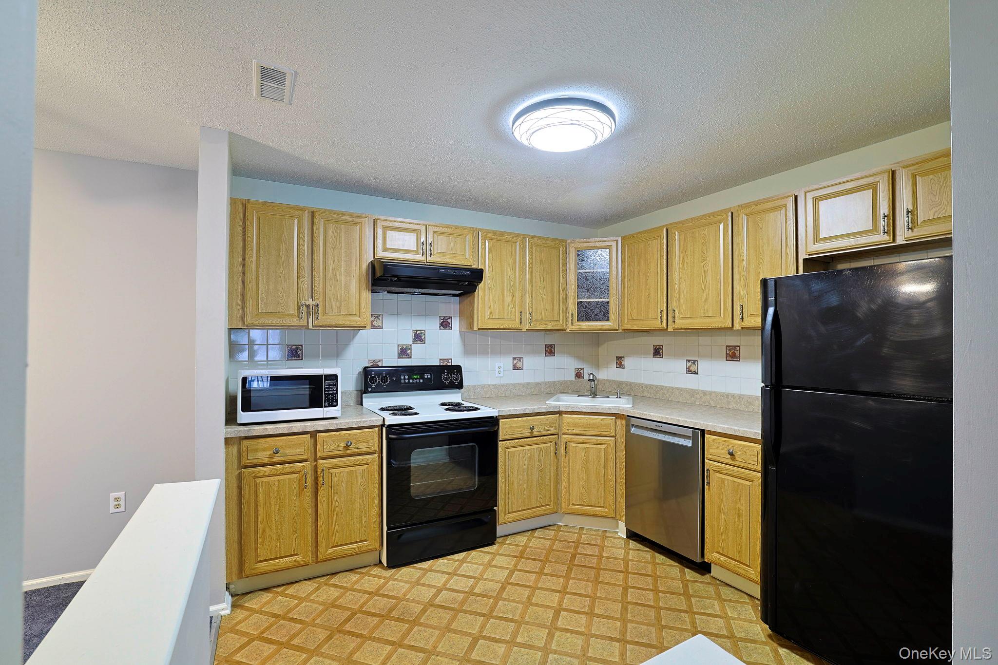 106 Cartwheel Court # 23, Washingtonville, NY 10992