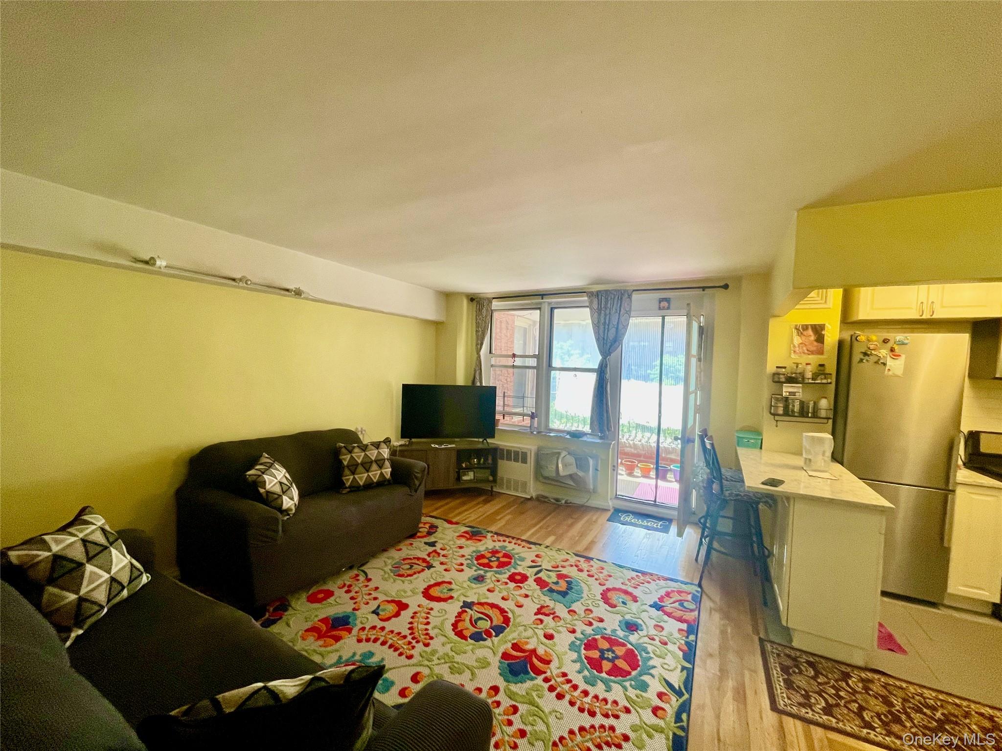 94-11 59th Avenue # D17, Elmhurst, NY 11373