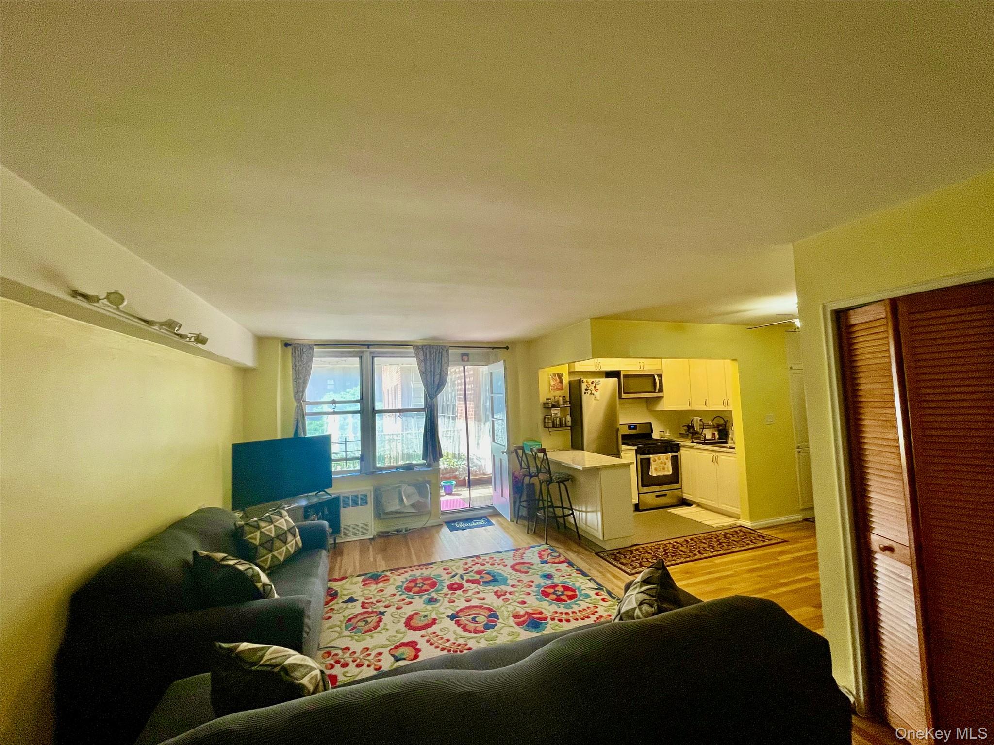 94-11 59th Avenue # D17, Elmhurst, NY 11373