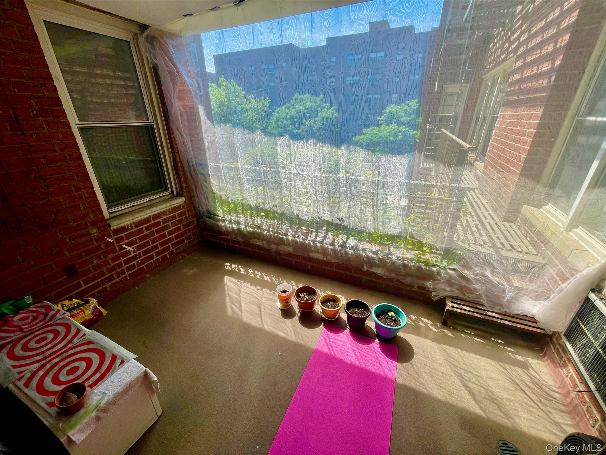 94-11 59th Avenue # D17, Elmhurst, NY 11373