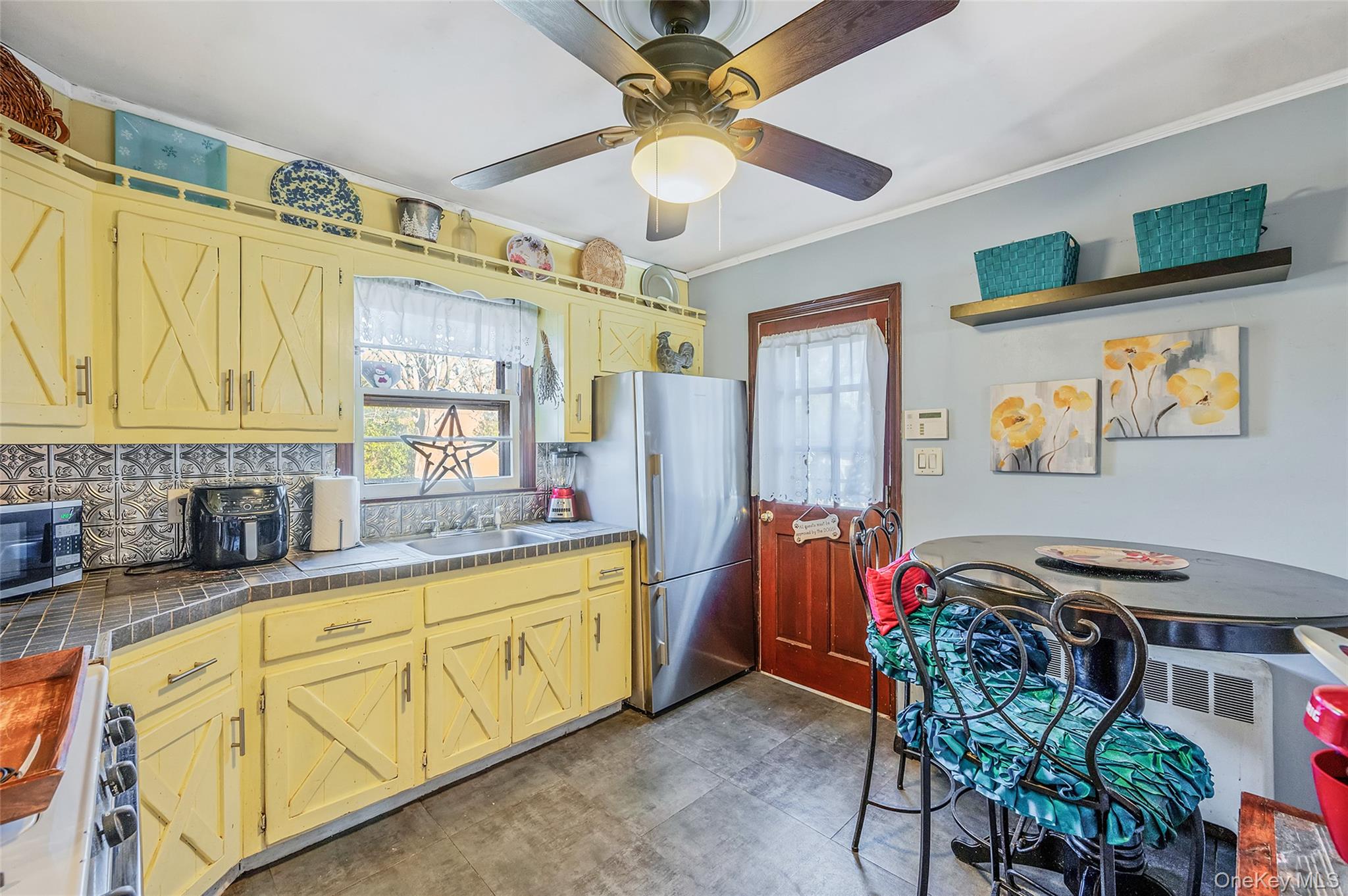 360 Arcadia Drive, West Islip, NY 11795