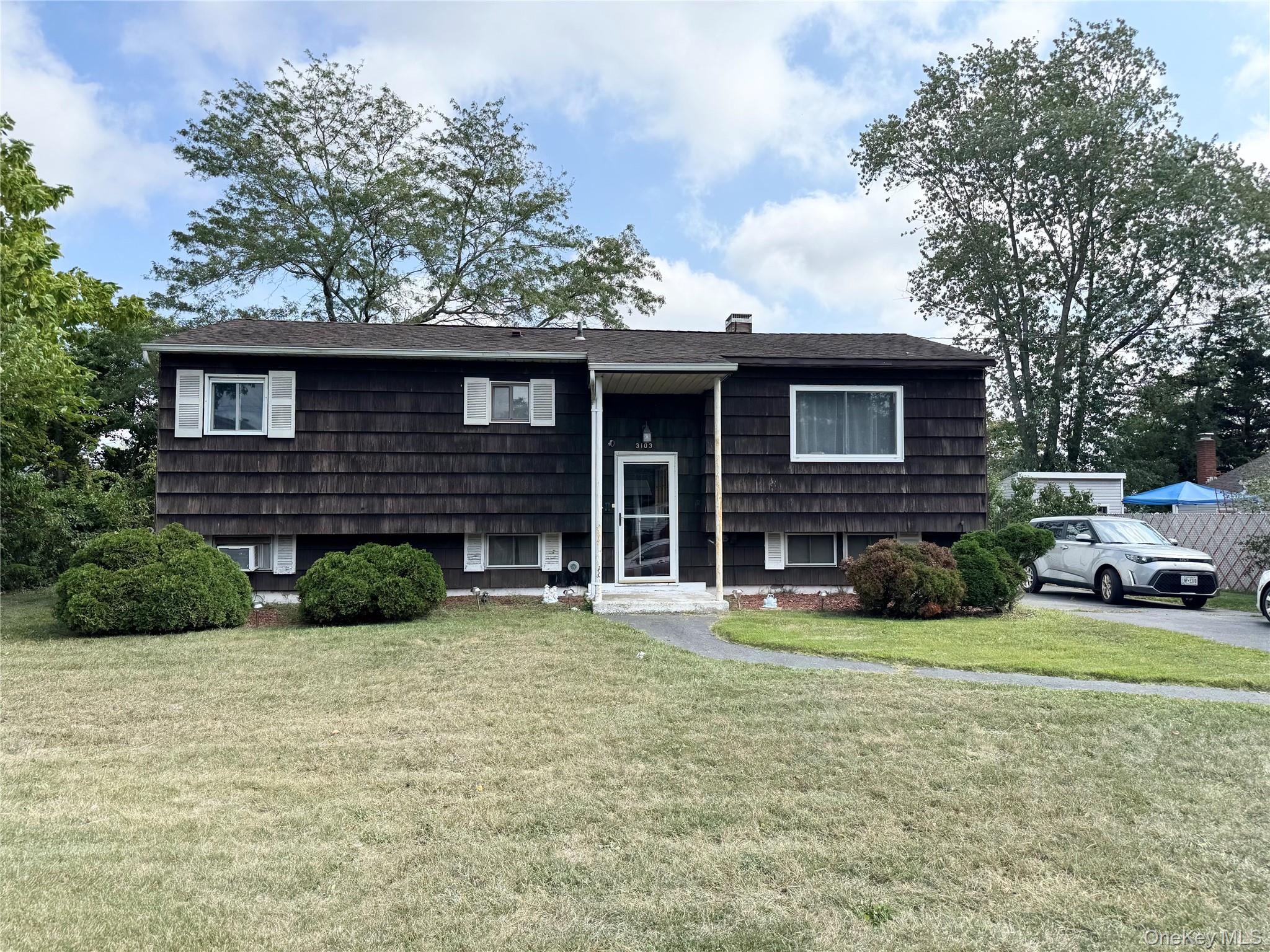 3103 Falcon Avenue, Medford, NY 11763