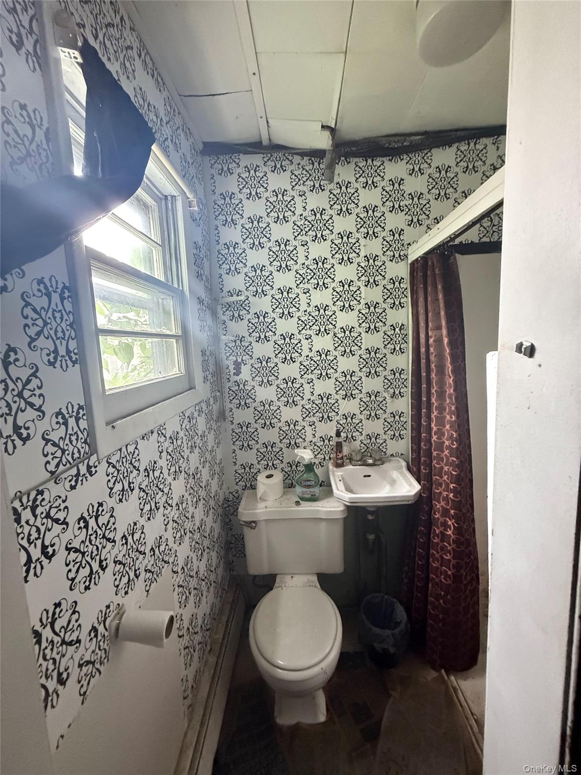 18 Pettit Avenue, Kingston, NY 12401