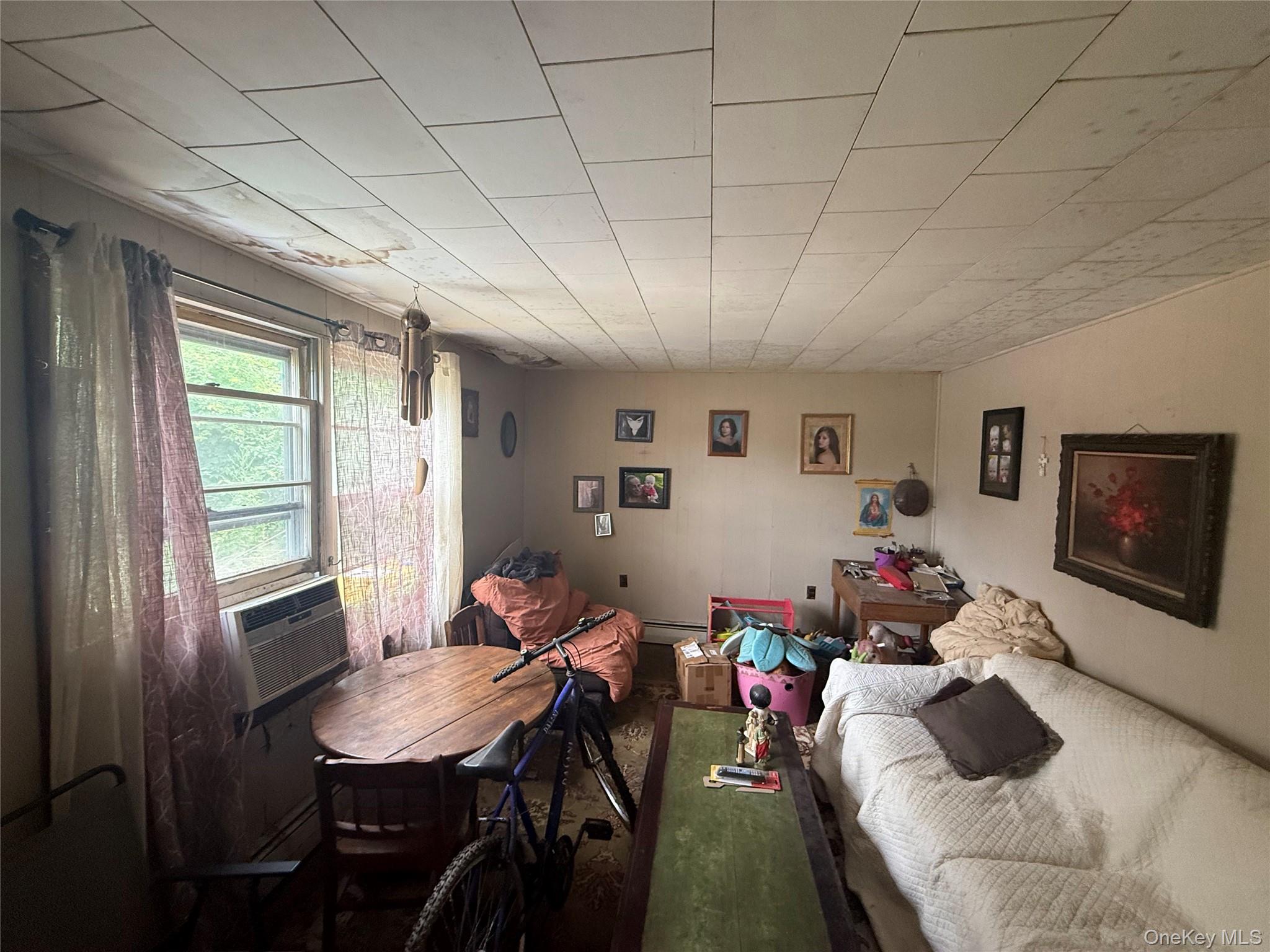 18 Pettit Avenue, Kingston, NY 12401