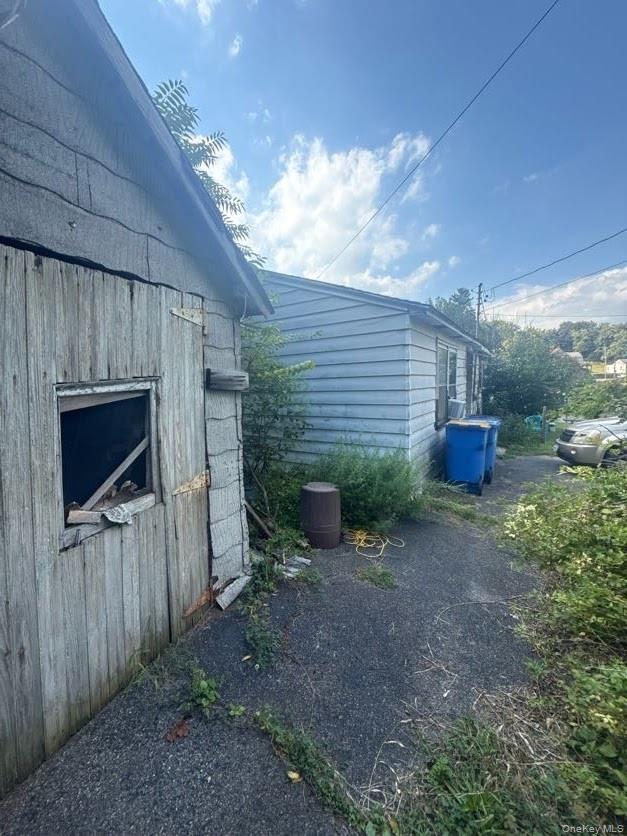 18 Pettit Avenue, Kingston, NY 12401