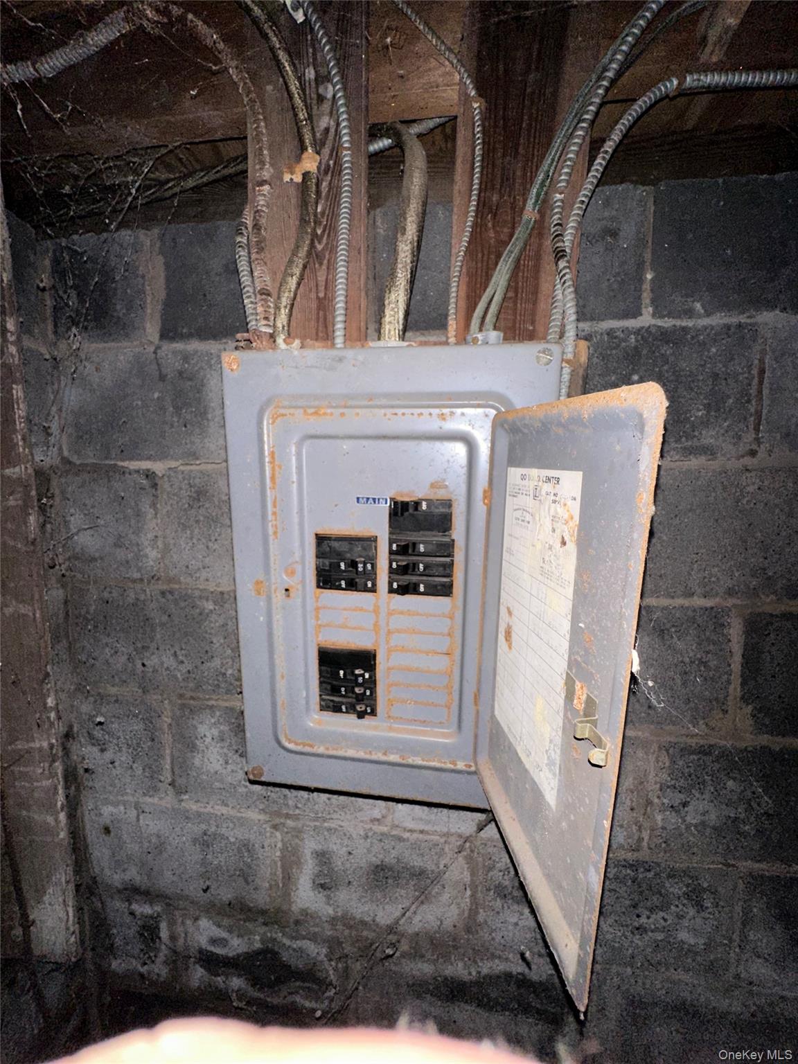 18 Pettit Avenue, Kingston, NY 12401