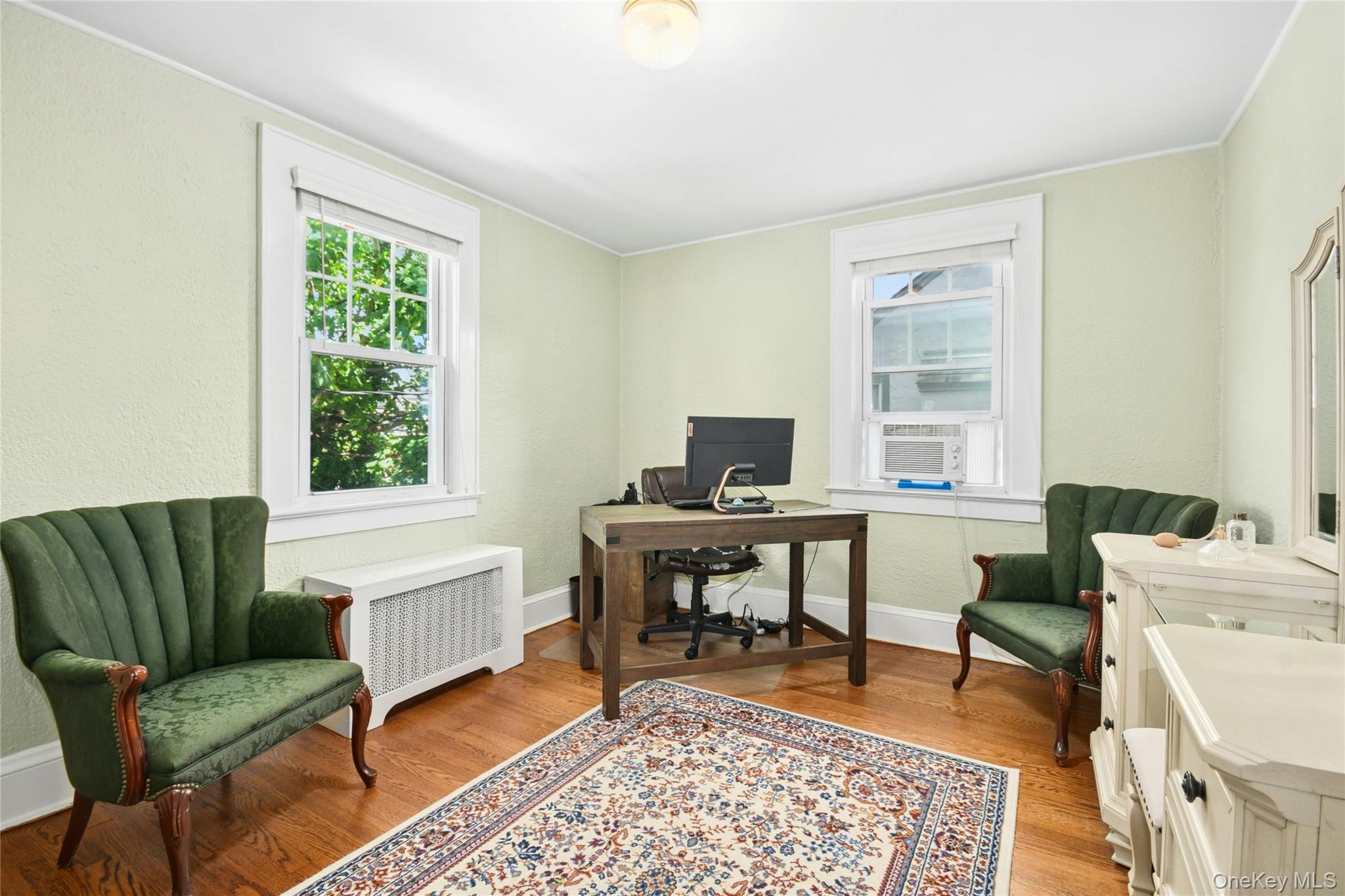 57 Hollywood Court, Rockville Centre, NY 11570