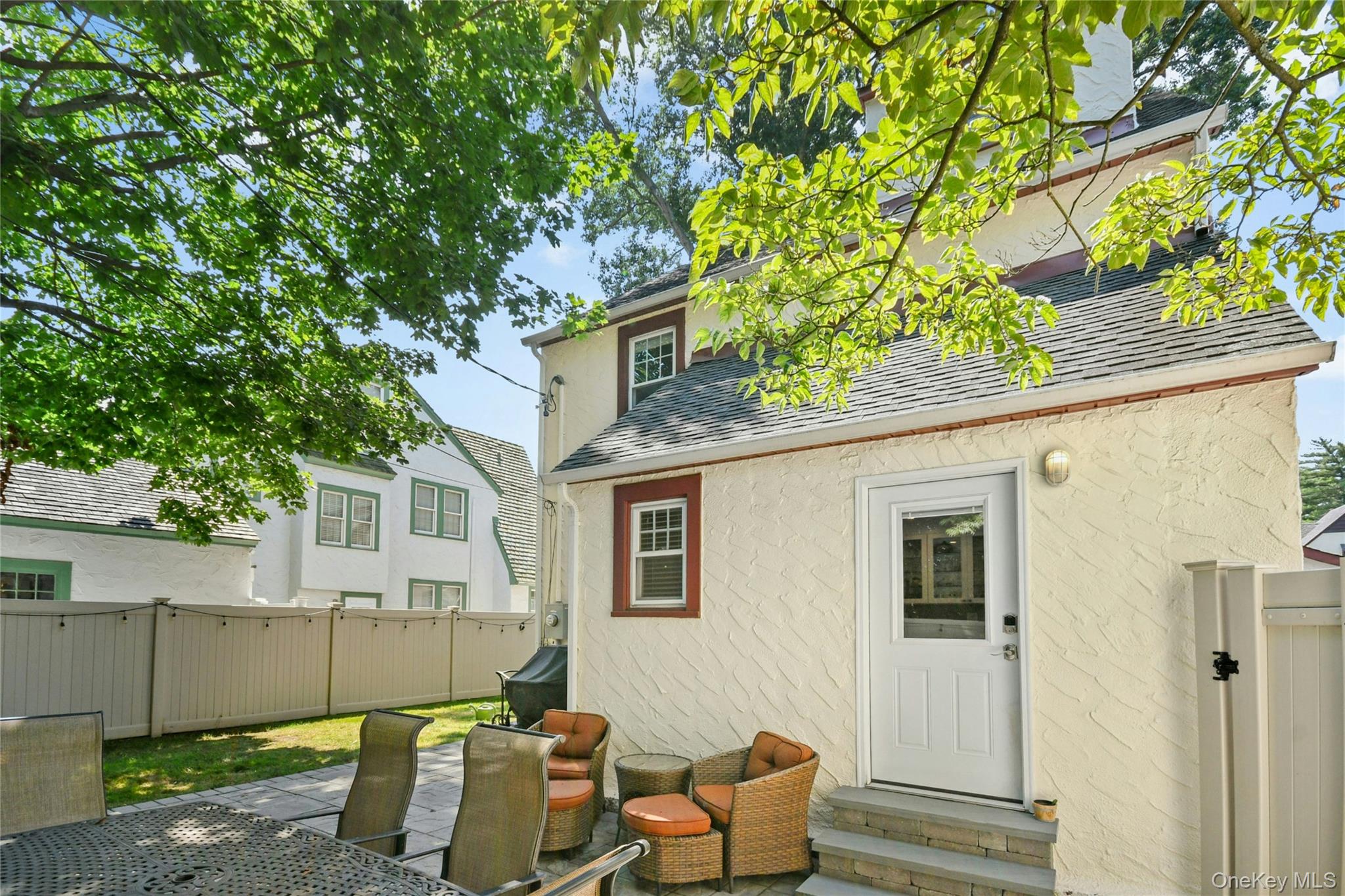 57 Hollywood Court, Rockville Centre, NY 11570