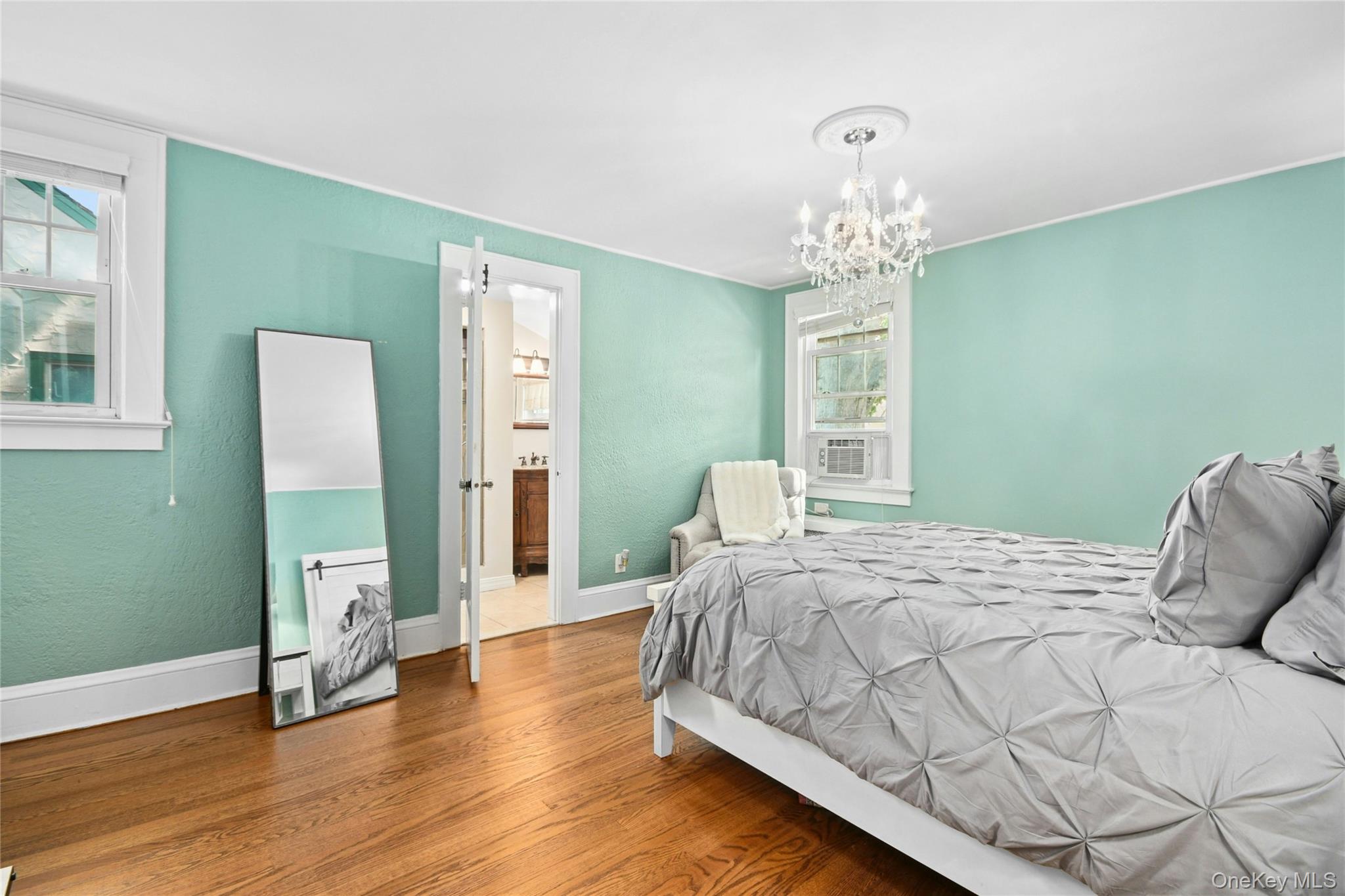 57 Hollywood Court, Rockville Centre, NY 11570