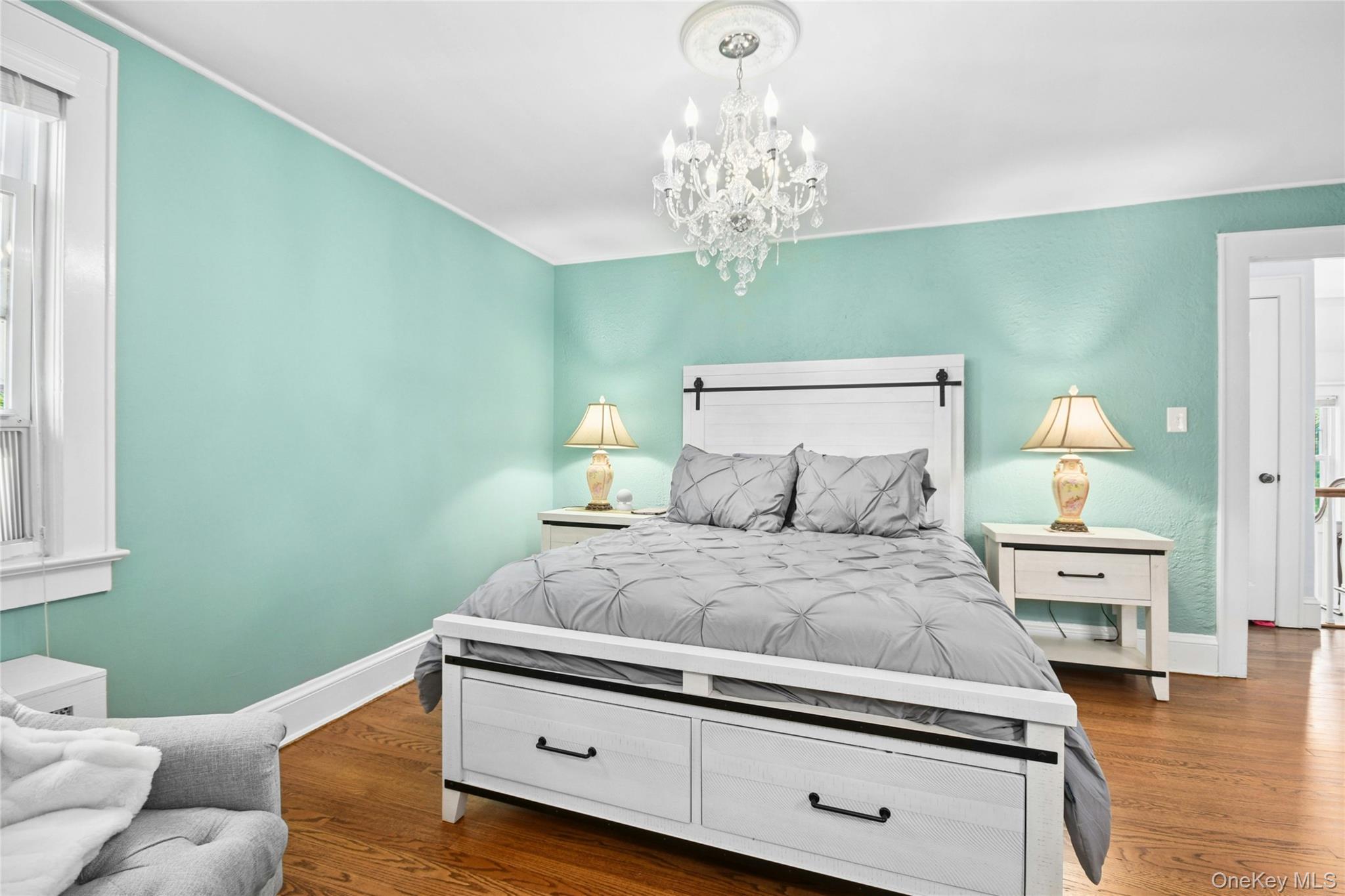 57 Hollywood Court, Rockville Centre, NY 11570