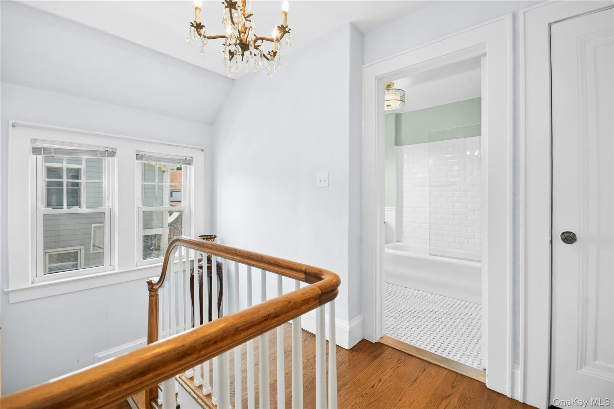 57 Hollywood Court, Rockville Centre, NY 11570