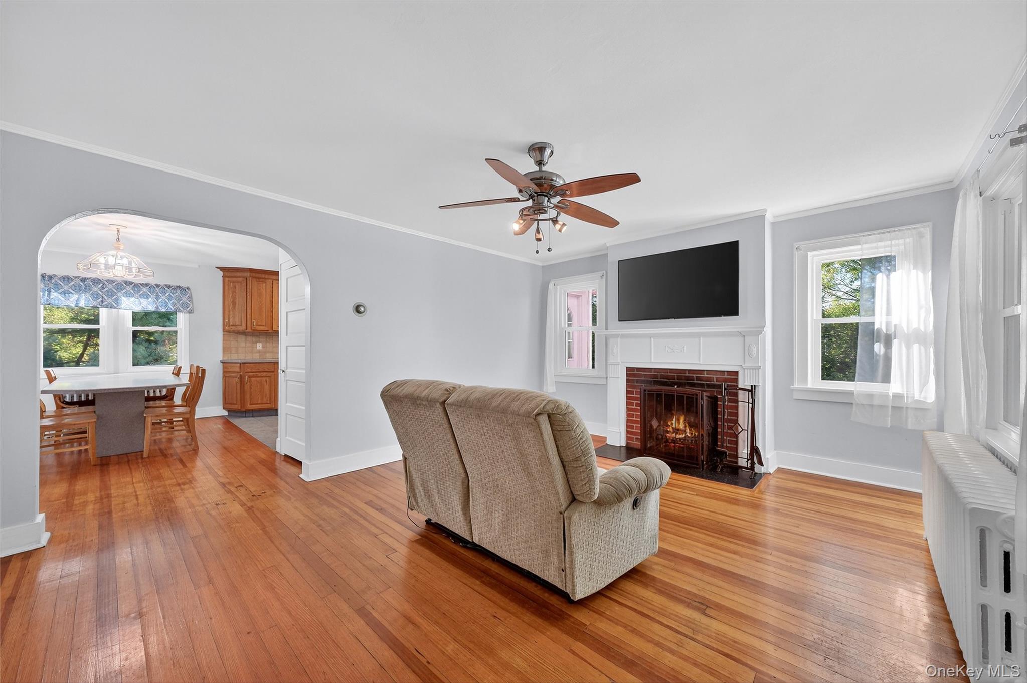 34 Mountain View Road, Poughkeepsie, NY 12603