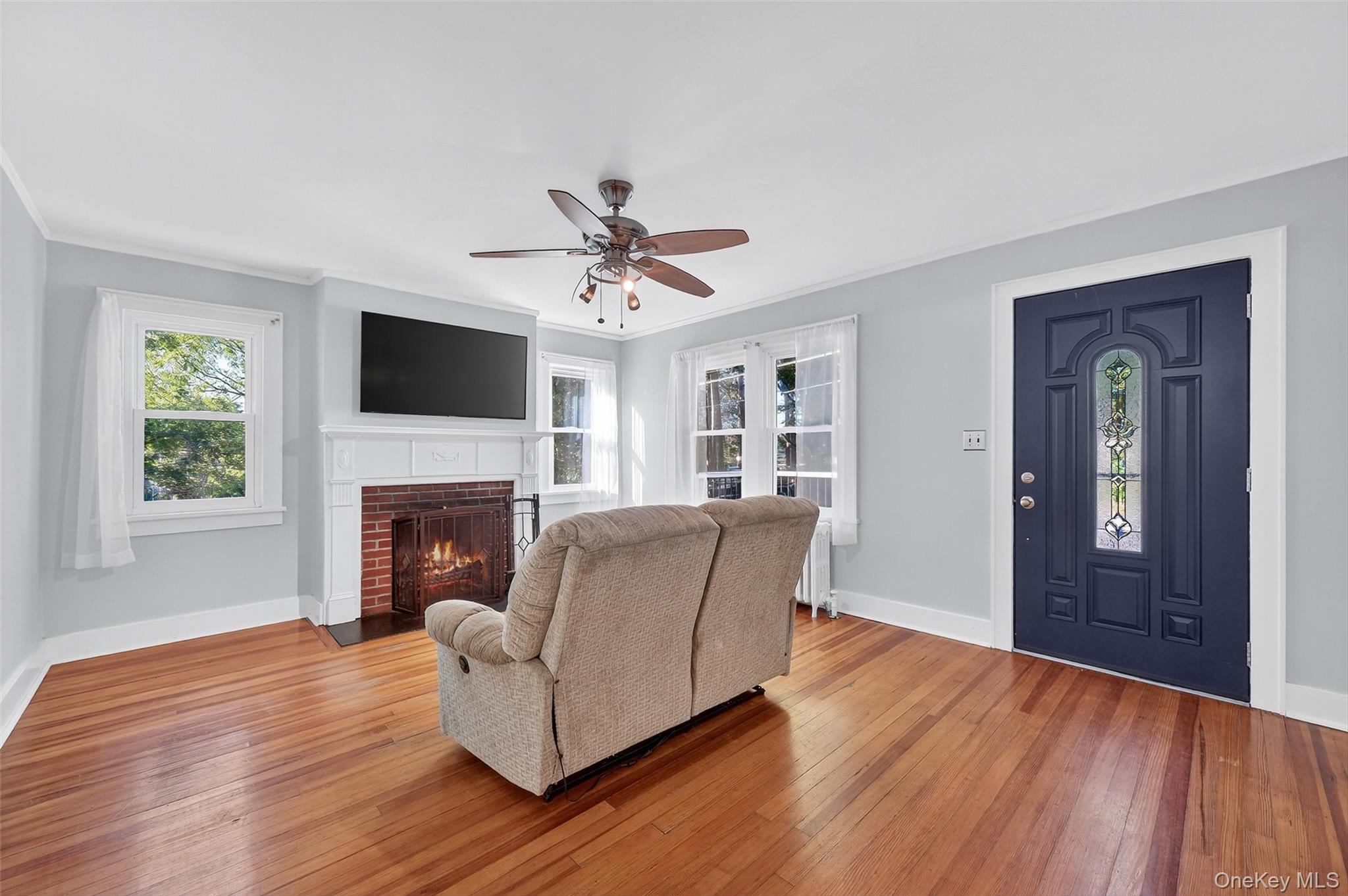 34 Mountain View Road, Poughkeepsie, NY 12603